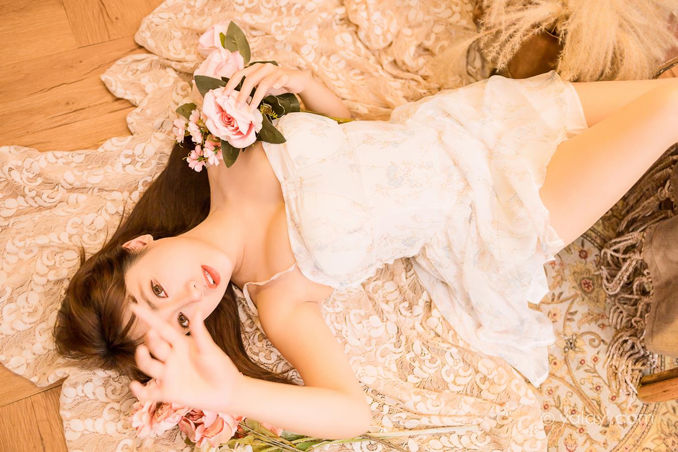 图片[24]-[YALAYI雅拉伊]2022.12.23 NO.992 小小的世界 虞艺[45+1P] – 速更版-美库