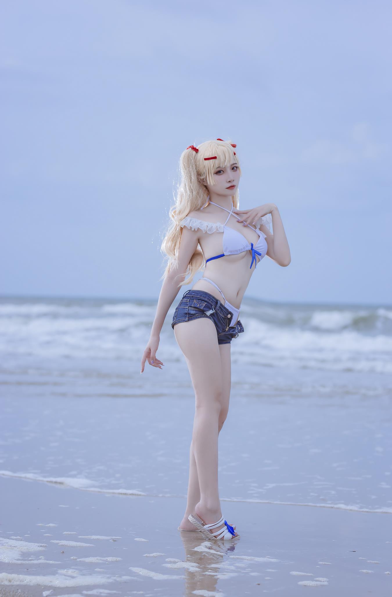 图片[19]-人气Coser二佐Nisa 碧蓝 苏塞克斯泳装 [18P] – 速更版-美库