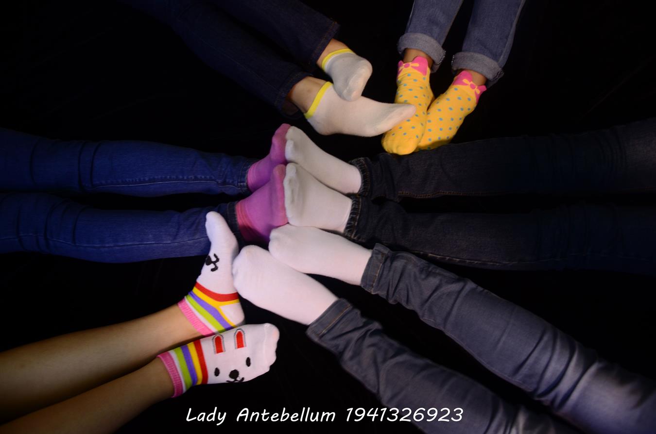 图片[13]-[战前女神] 美腿美足精品摄影套图 004 (2) [84P] – 速更版-美库