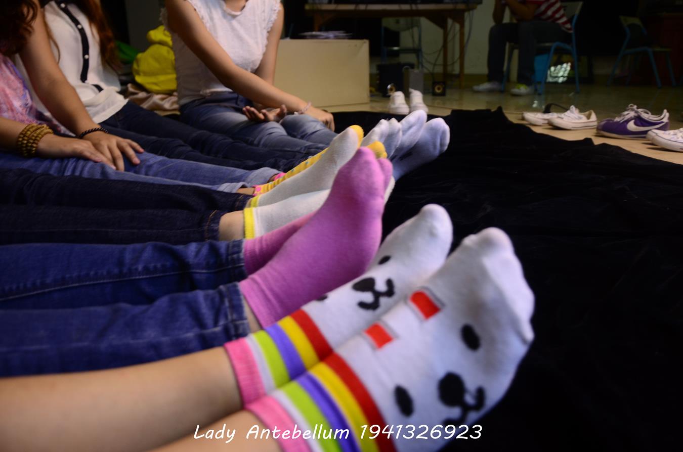 图片[21]-[战前女神] 美腿美足精品摄影套图 004 (2) [84P] – 速更版-美库