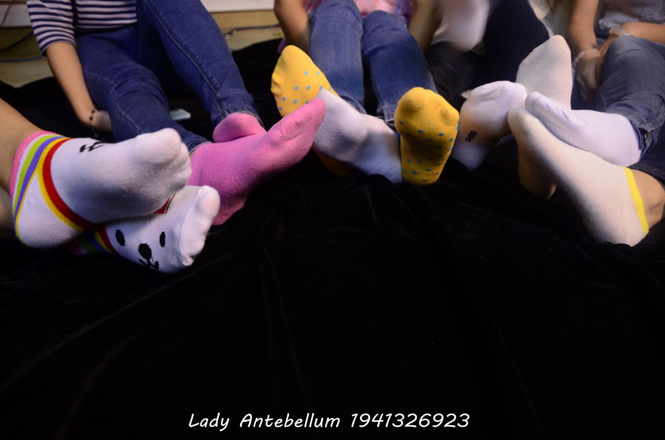 图片[43]-[战前女神] 美腿美足精品摄影套图 004 (1) [84P] – 速更版-美库