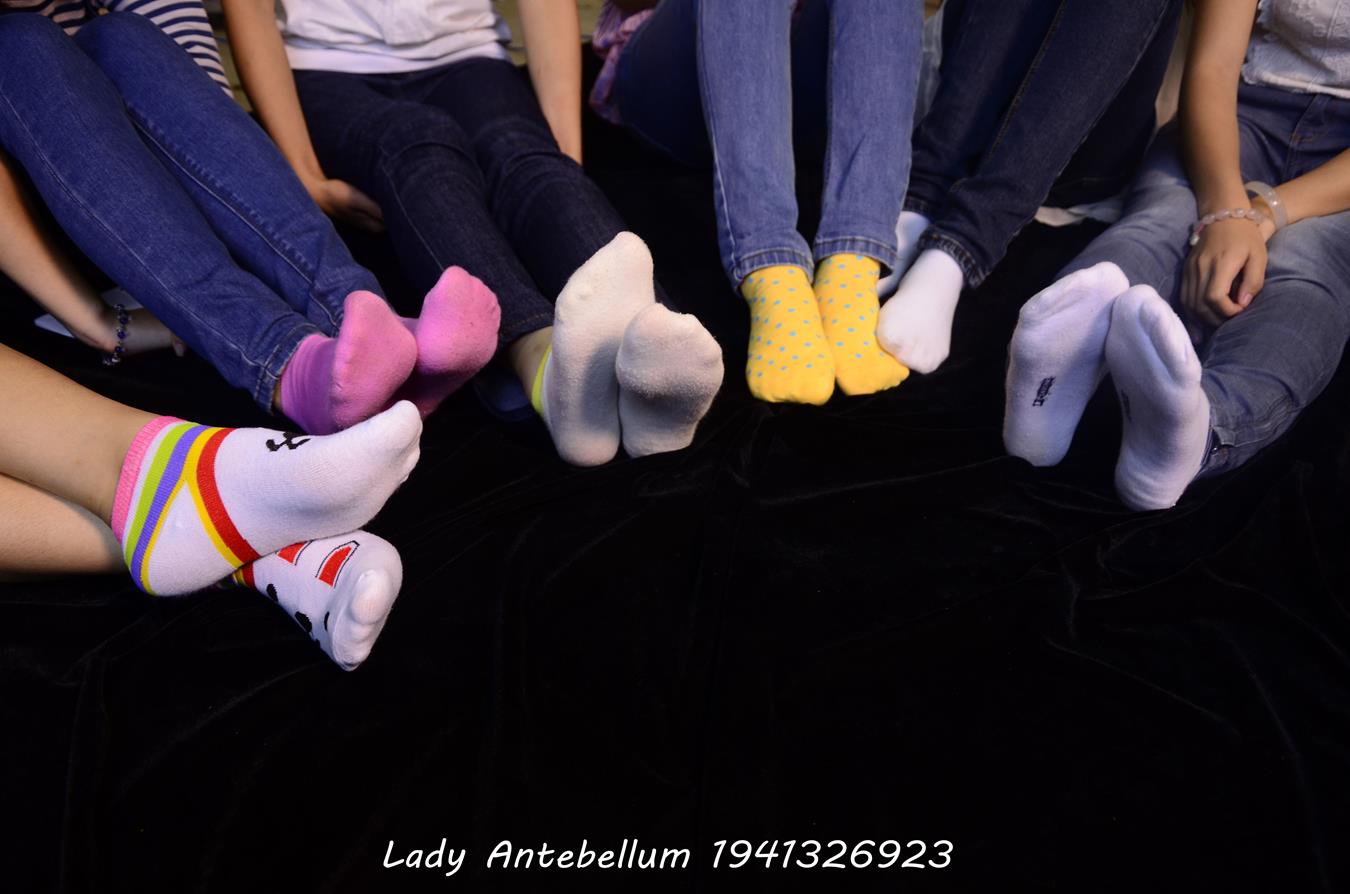 图片[45]-[战前女神] 美腿美足精品摄影套图 004 (1) [84P] – 速更版-美库