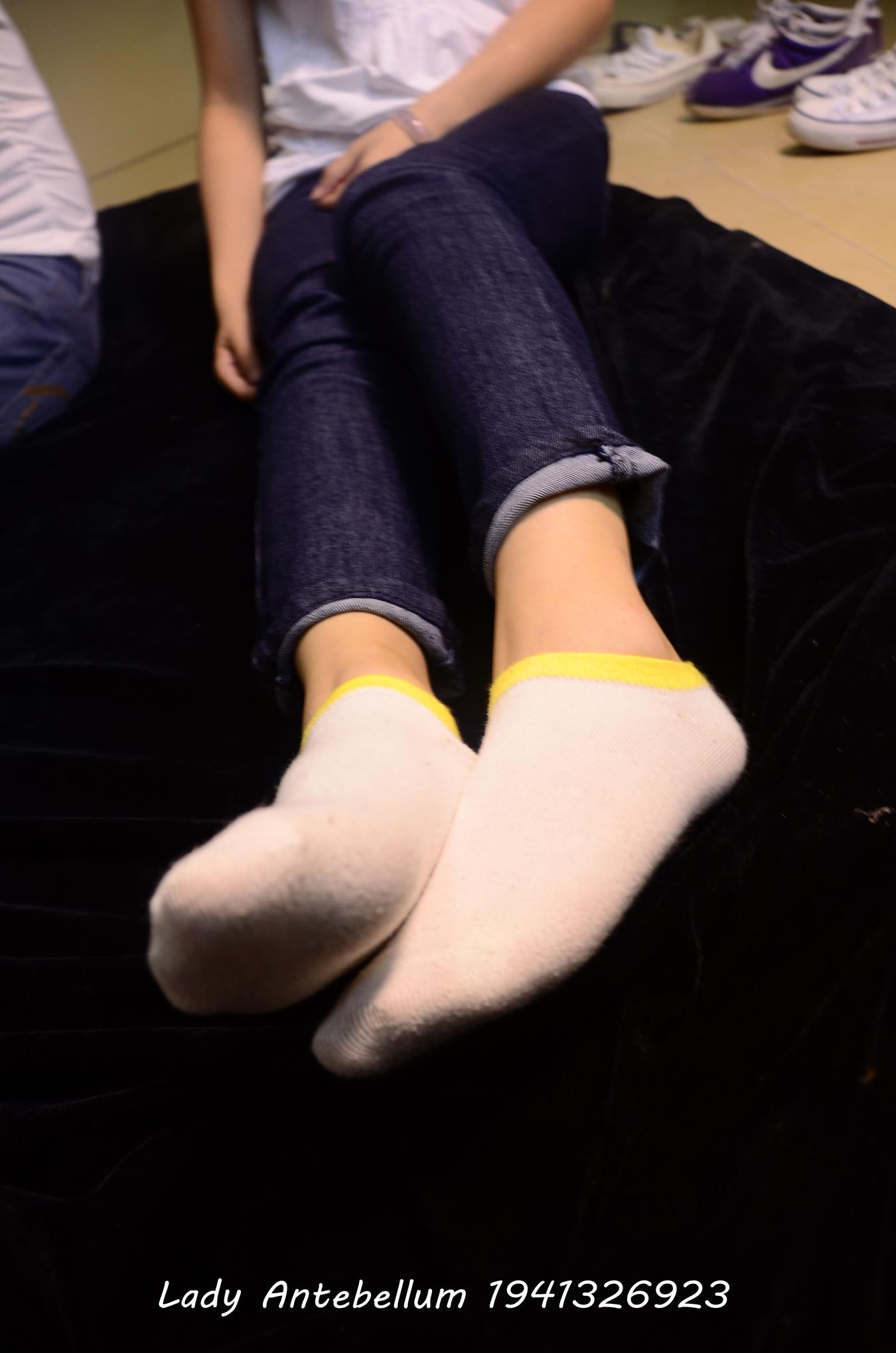 图片[35]-[战前女神] 美腿美足精品摄影套图 004 (3) [84P] – 速更版-美库