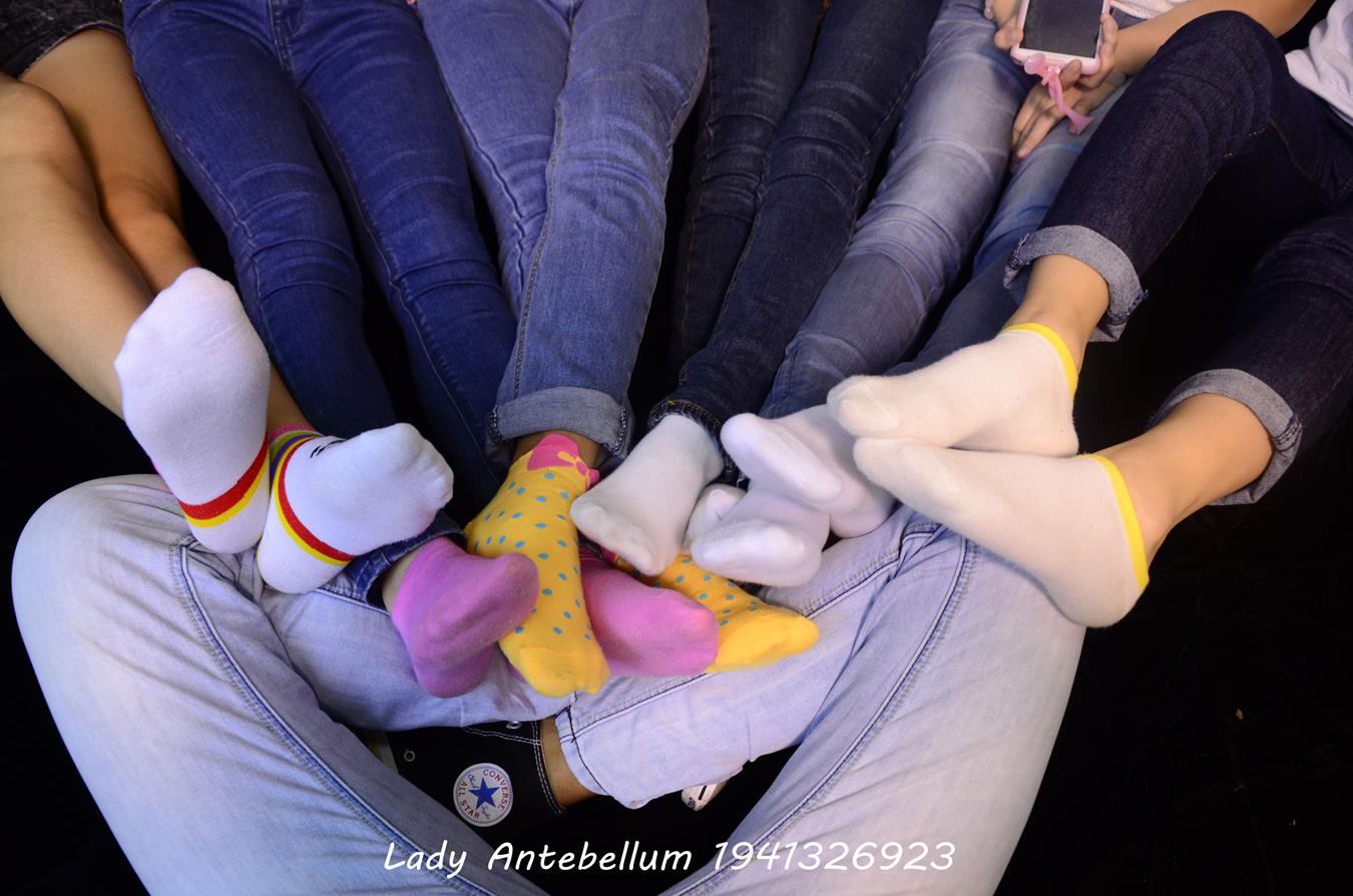 图片[25]-[战前女神] 美腿美足精品摄影套图 004 (4) [62P] – 速更版-美库