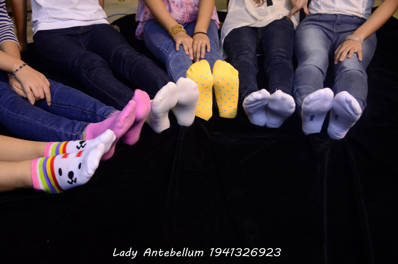 图片[57]-[战前女神] 美腿美足精品摄影套图 004 (1) [84P] – 速更版-美库