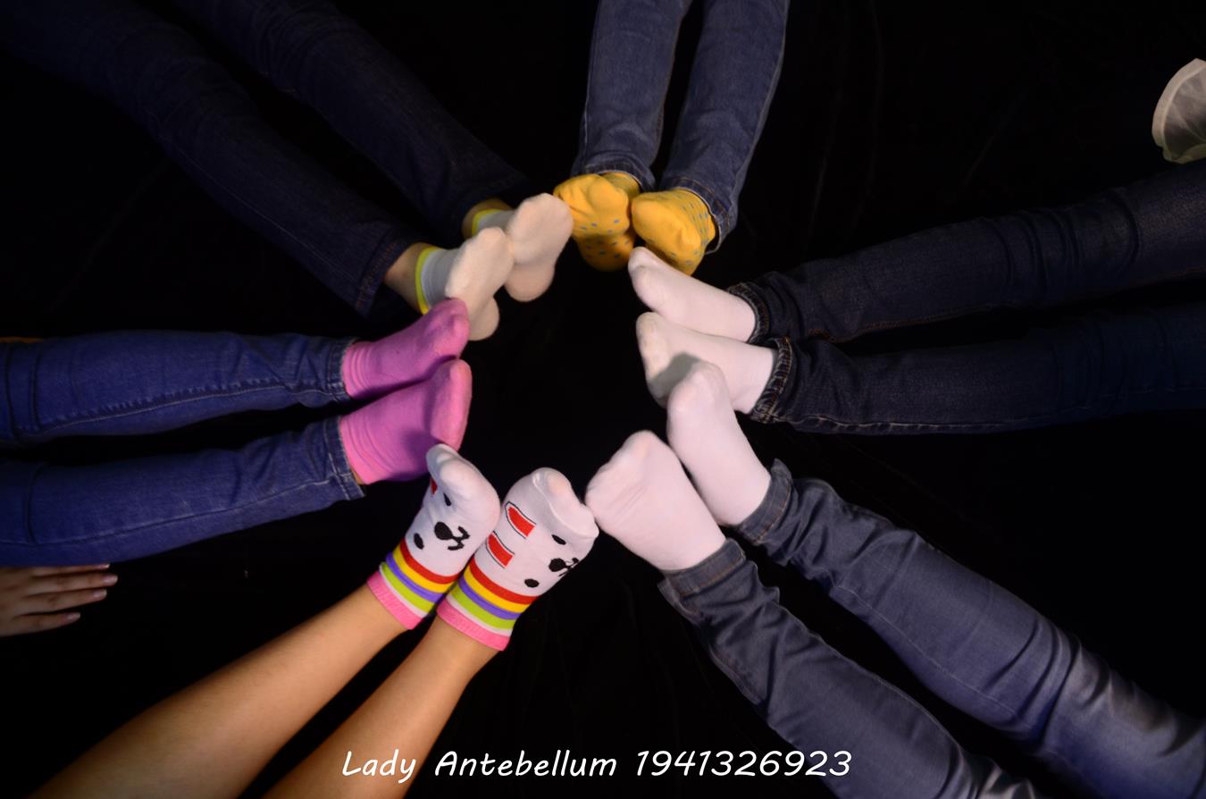 图片[67]-[战前女神] 美腿美足精品摄影套图 004 (1) [84P] – 速更版-美库