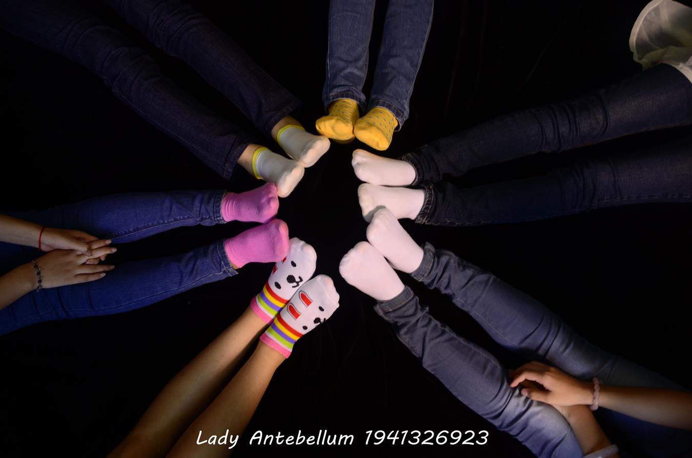 图片[70]-[战前女神] 美腿美足精品摄影套图 004 (1) [84P] – 速更版-美库