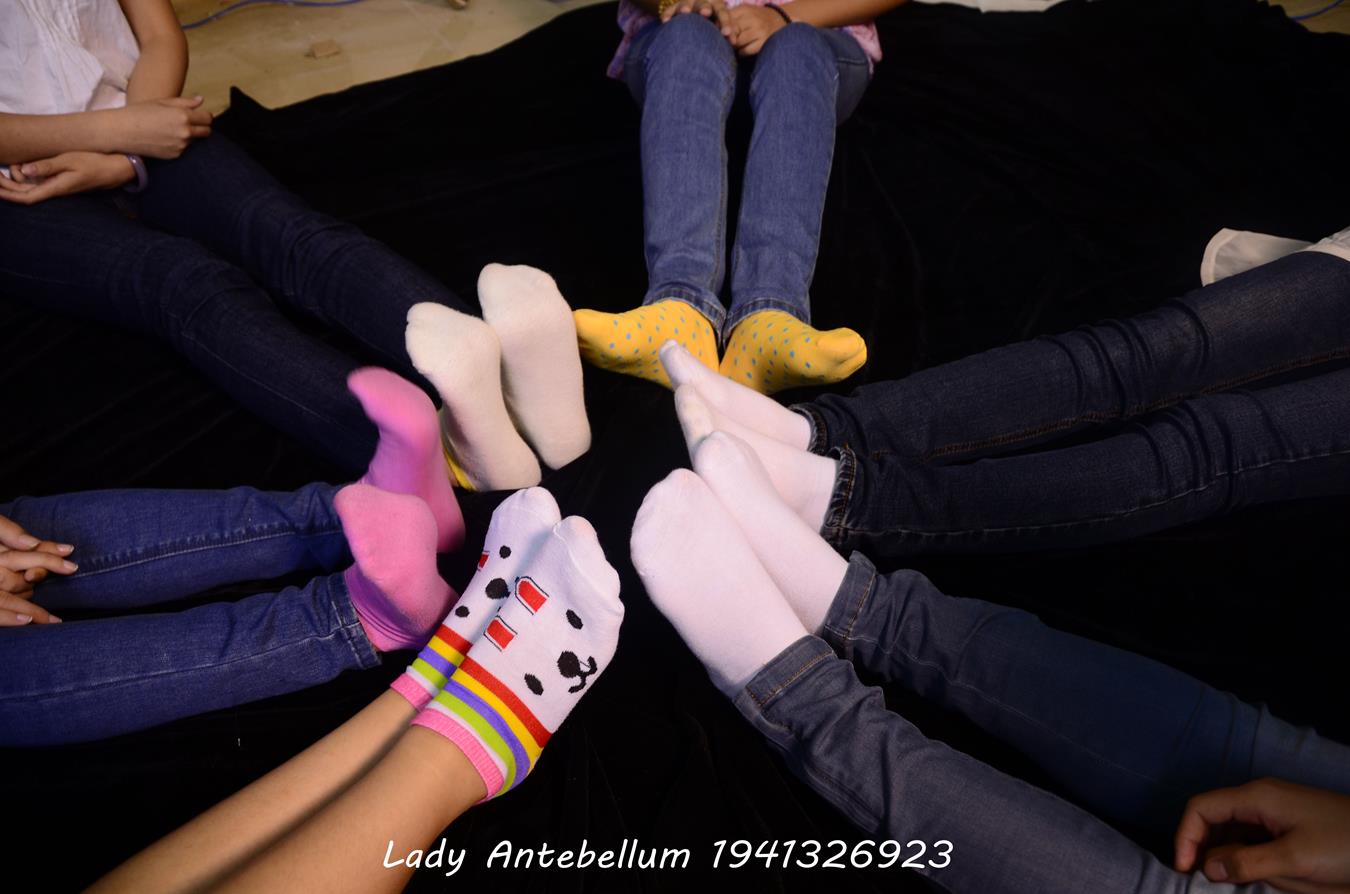 图片[71]-[战前女神] 美腿美足精品摄影套图 004 (1) [84P] – 速更版-美库