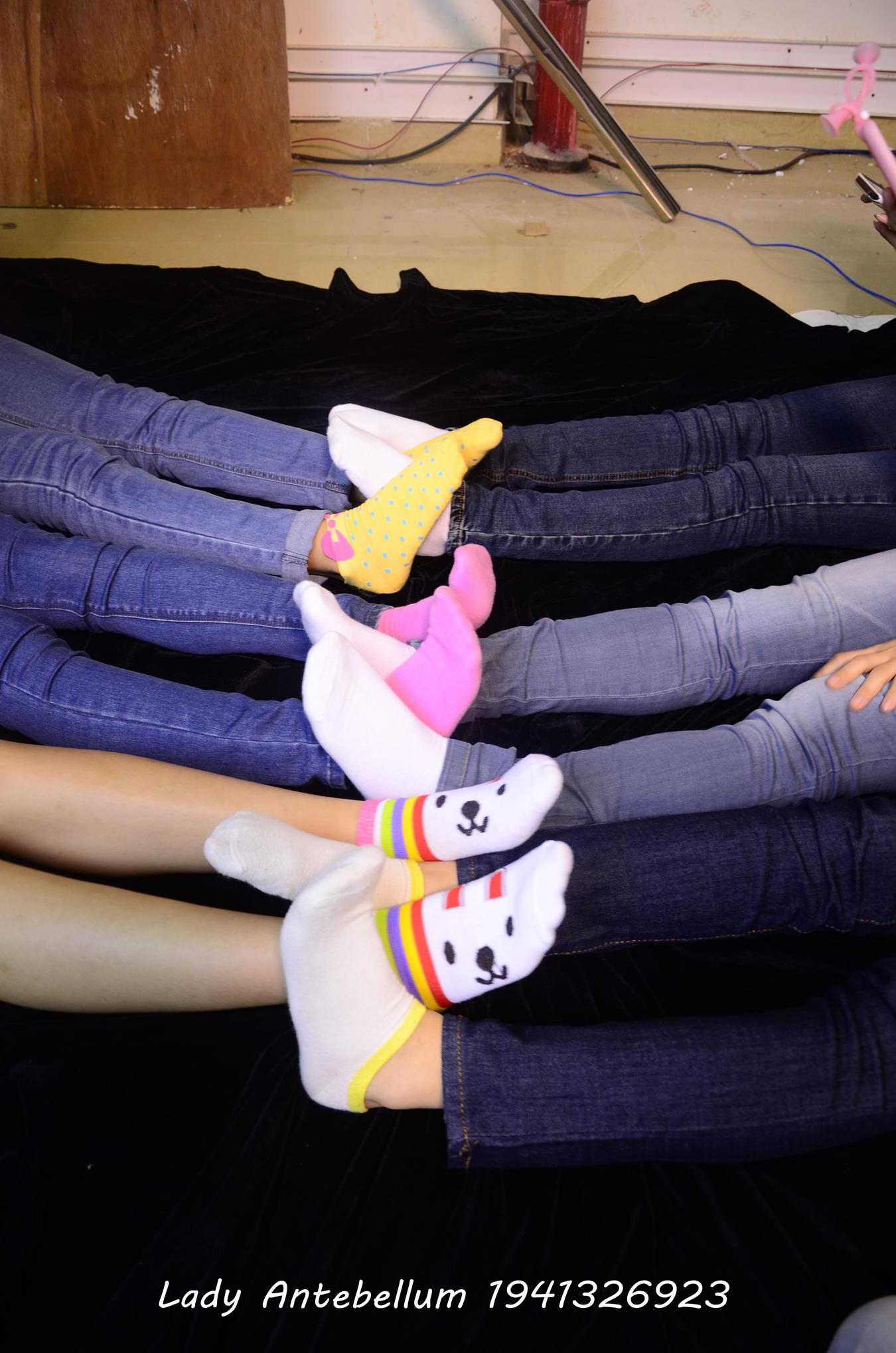 图片[60]-[战前女神] 美腿美足精品摄影套图 004 (2) [84P] – 速更版-美库