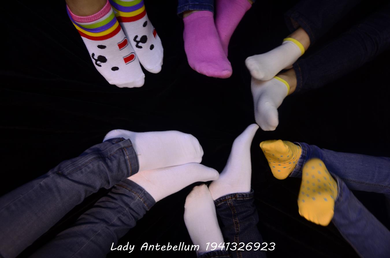 图片[77]-[战前女神] 美腿美足精品摄影套图 004 (1) [84P] – 速更版-美库