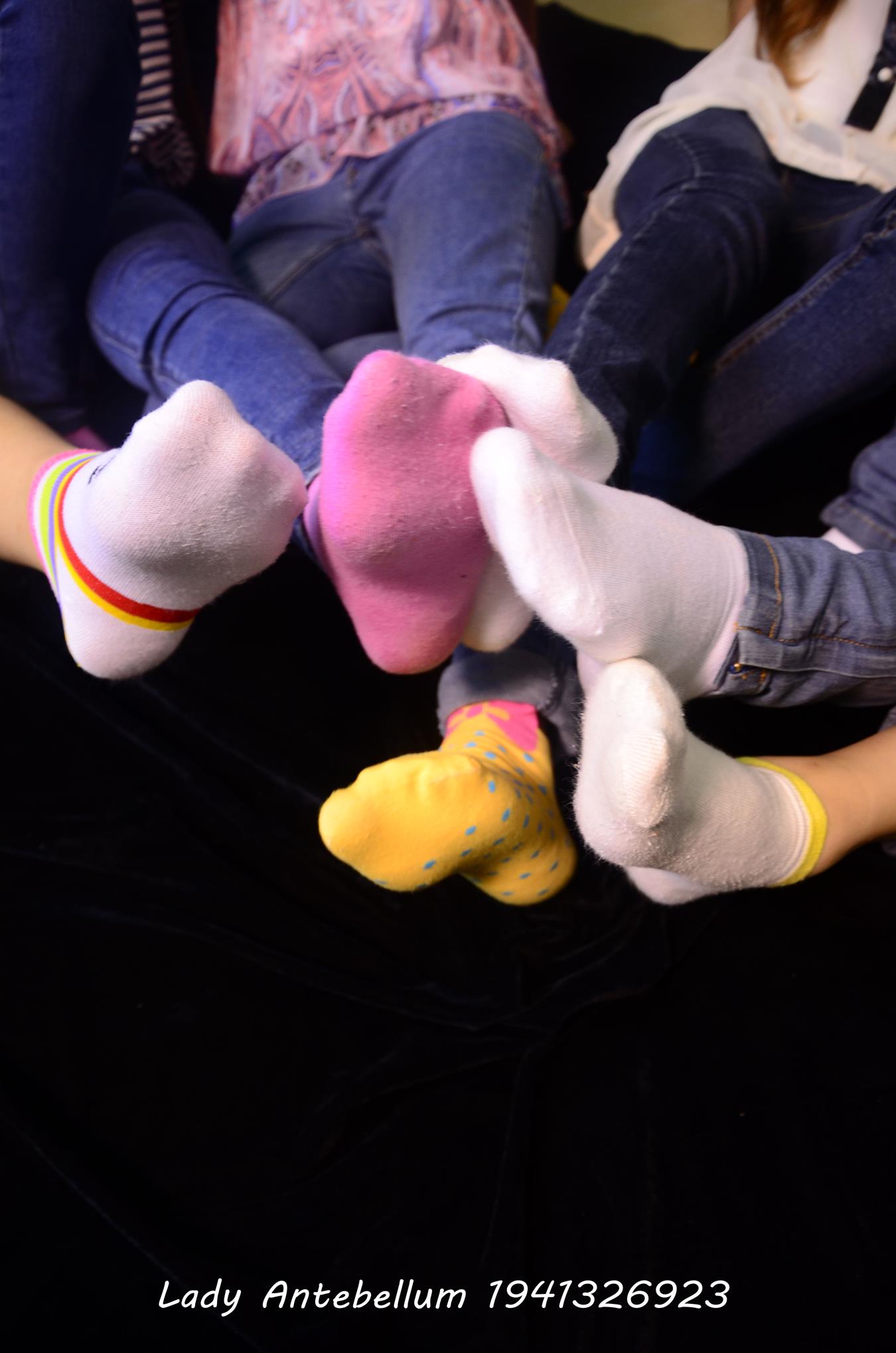 图片[61]-[战前女神] 美腿美足精品摄影套图 004 (4) [62P] – 速更版-美库