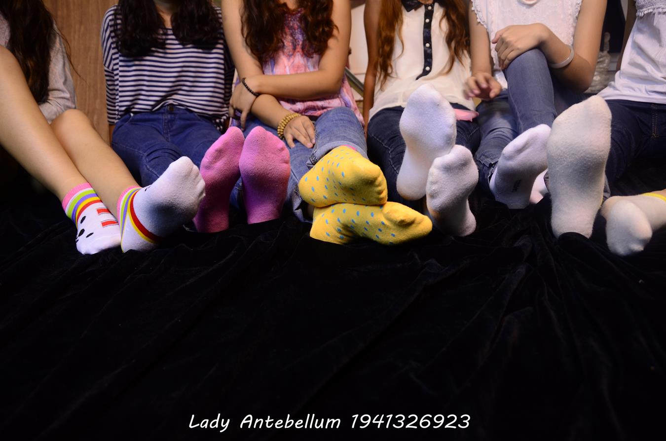 图片[70]-[战前女神] 美腿美足精品摄影套图 004 (3) [84P] – 速更版-美库