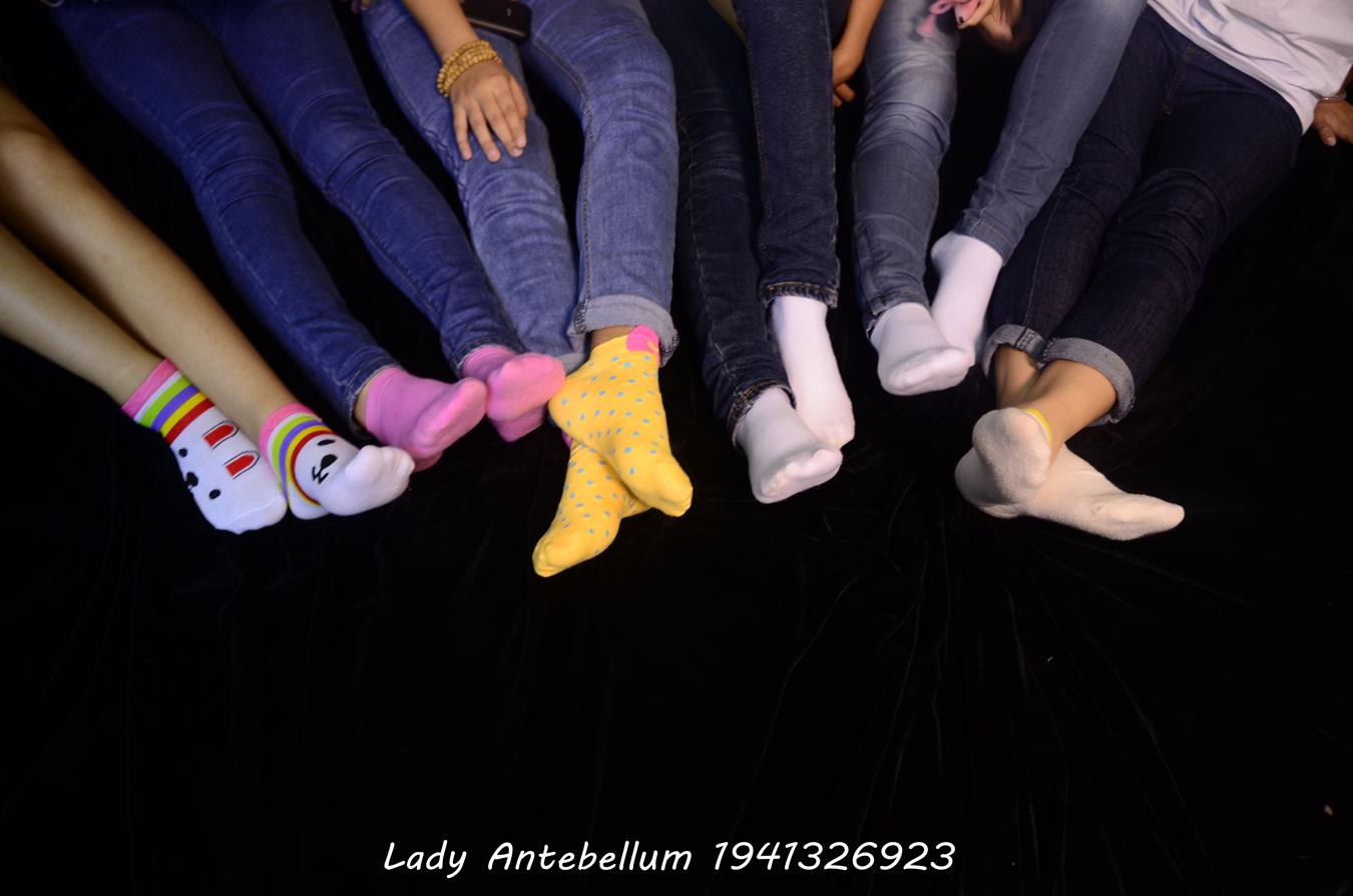 图片[74]-[战前女神] 美腿美足精品摄影套图 004 (3) [84P] – 速更版-美库