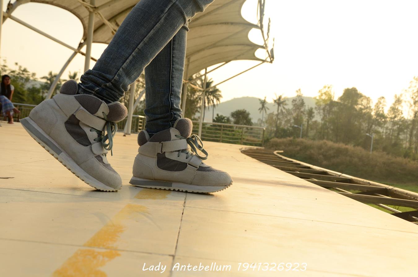 图片[15]-[战前女神] 美腿美足精品摄影套图 008 (1) [100P] – 速更版-美库