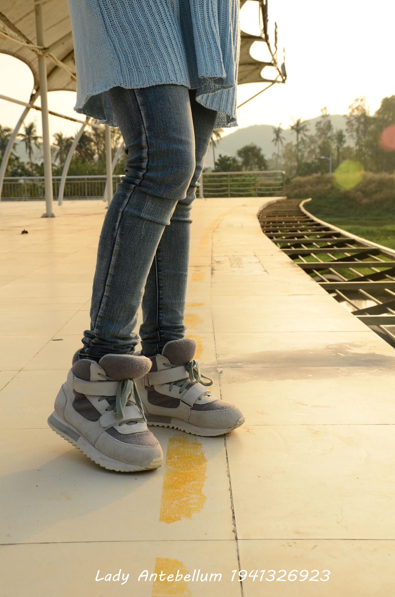 图片[20]-[战前女神] 美腿美足精品摄影套图 008 (1) [100P] – 速更版-美库