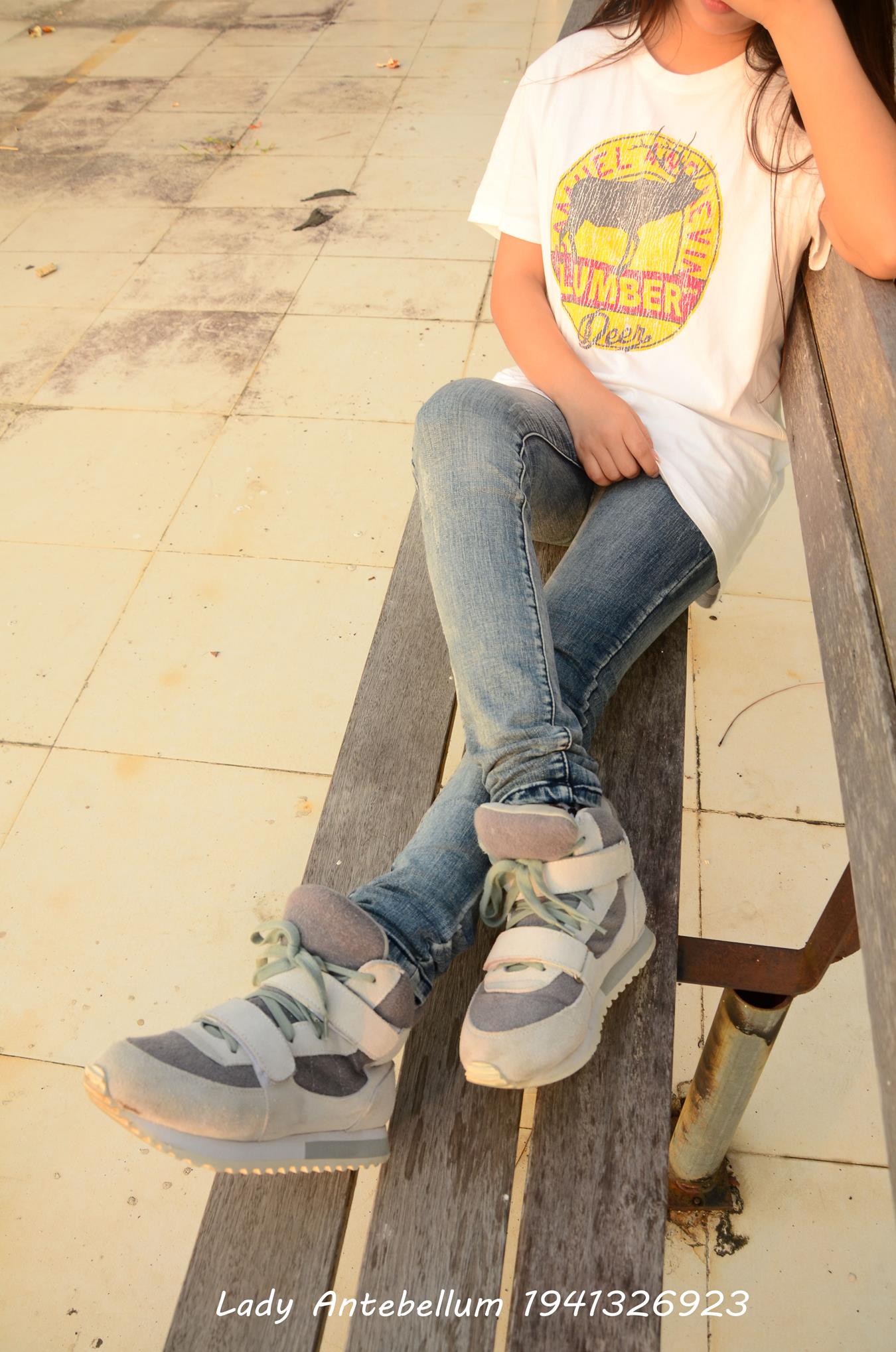 图片[48]-[战前女神] 美腿美足精品摄影套图 008 (1) [100P] – 速更版-美库