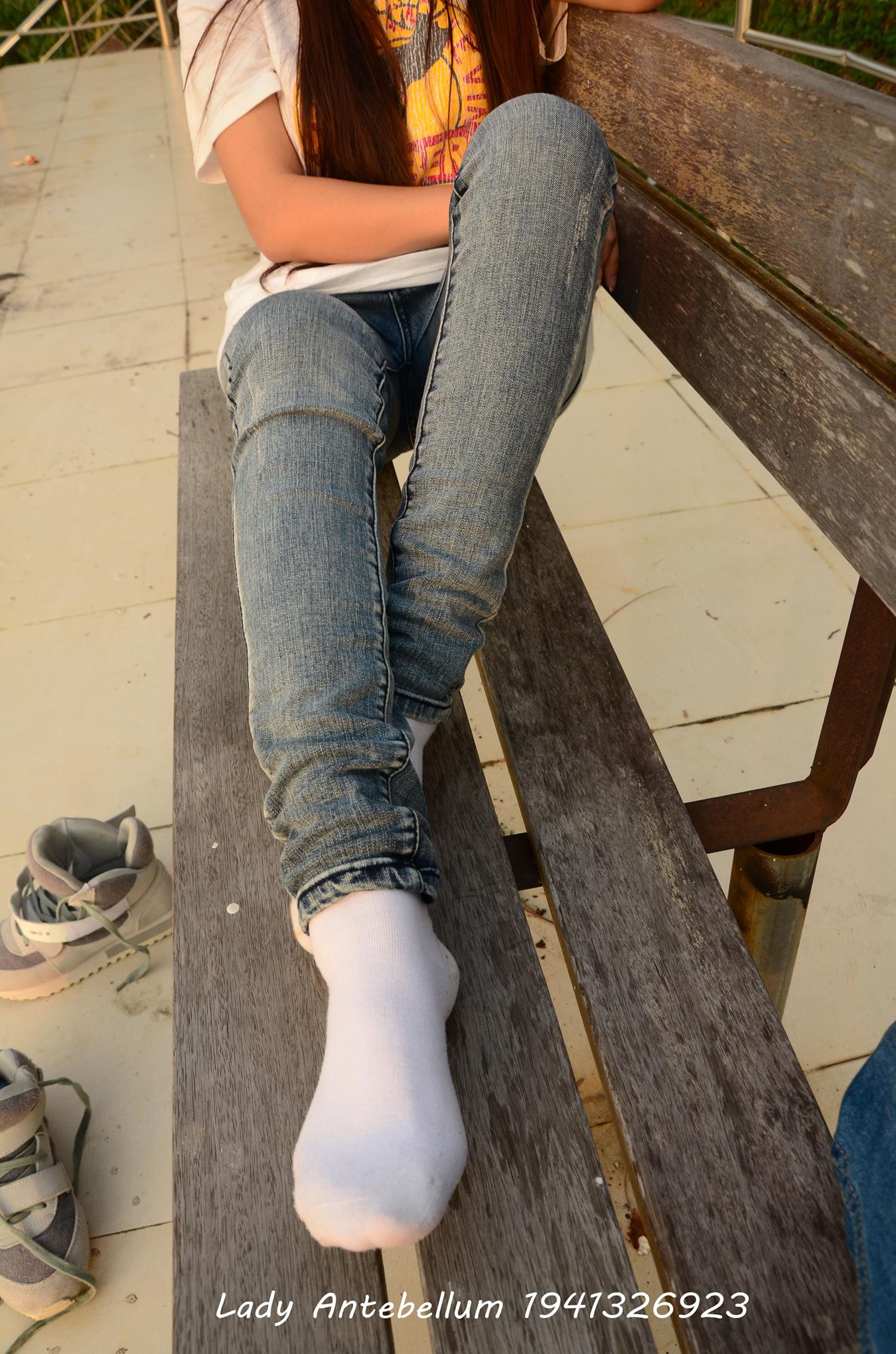 图片[64]-[战前女神] 美腿美足精品摄影套图 008 (1) [100P] – 速更版-美库