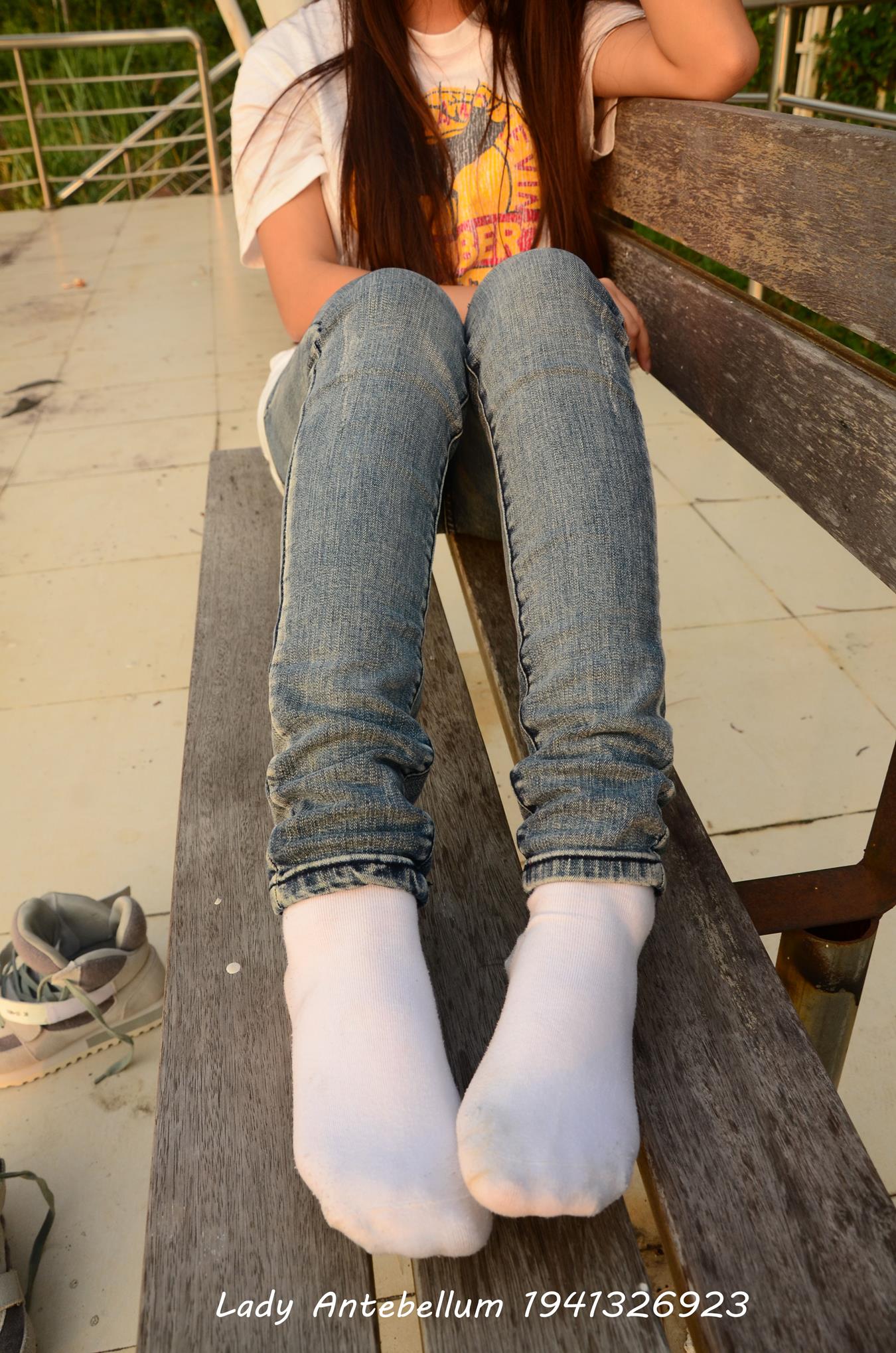 图片[66]-[战前女神] 美腿美足精品摄影套图 008 (1) [100P] – 速更版-美库