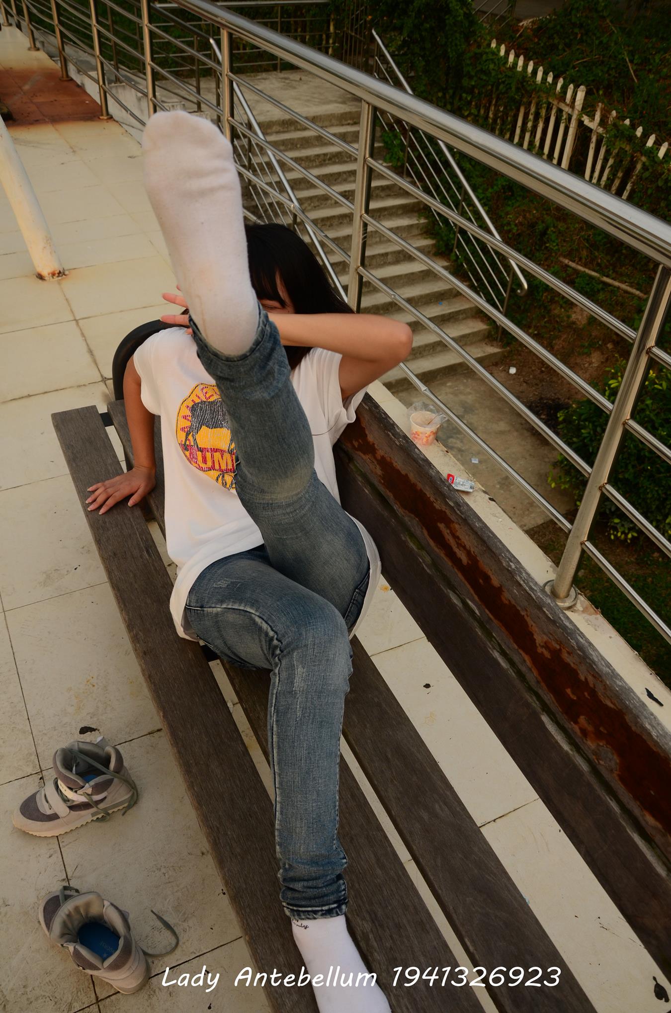 图片[22]-[战前女神] 美腿美足精品摄影套图 008 (2) [107P] – 速更版-美库