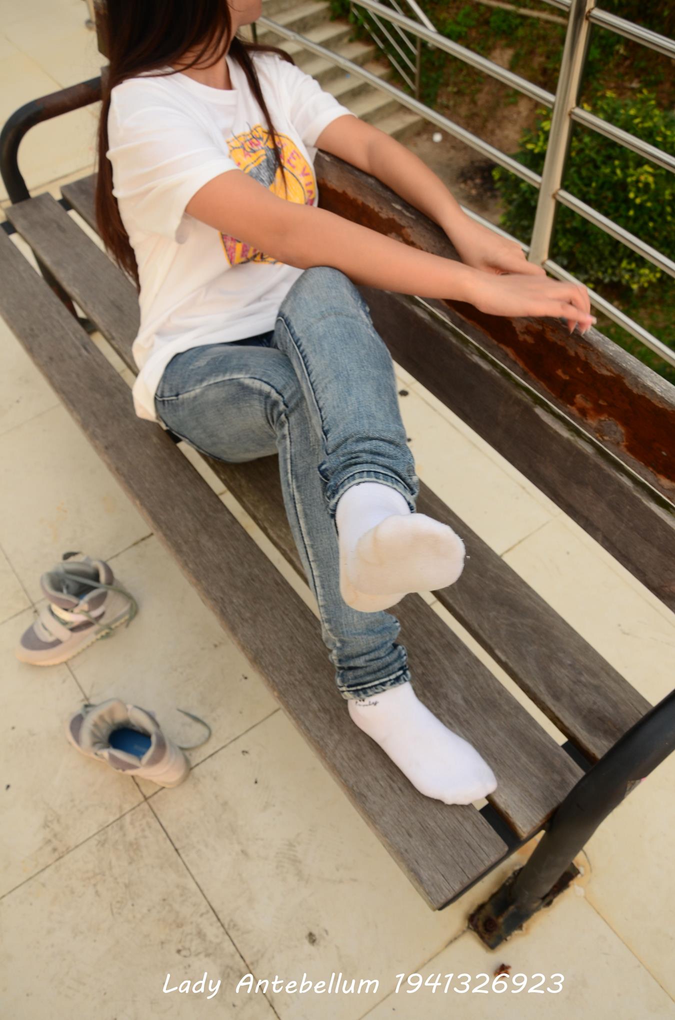 图片[28]-[战前女神] 美腿美足精品摄影套图 008 (2) [107P] – 速更版-美库