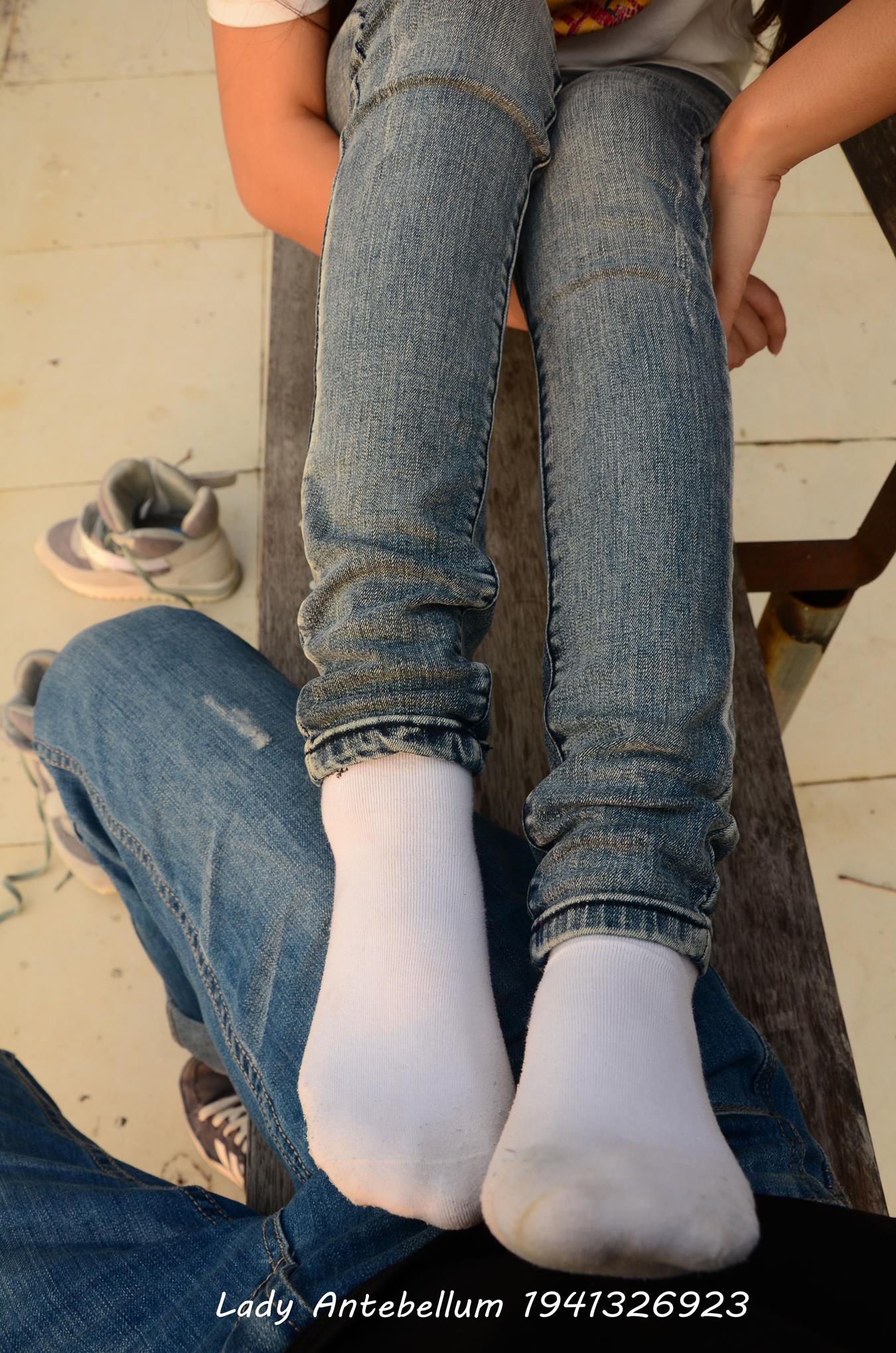 图片[97]-[战前女神] 美腿美足精品摄影套图 008 (1) [100P] – 速更版-美库