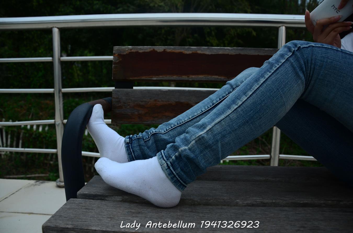 图片[104]-[战前女神] 美腿美足精品摄影套图 008 (2) [107P] – 速更版-美库