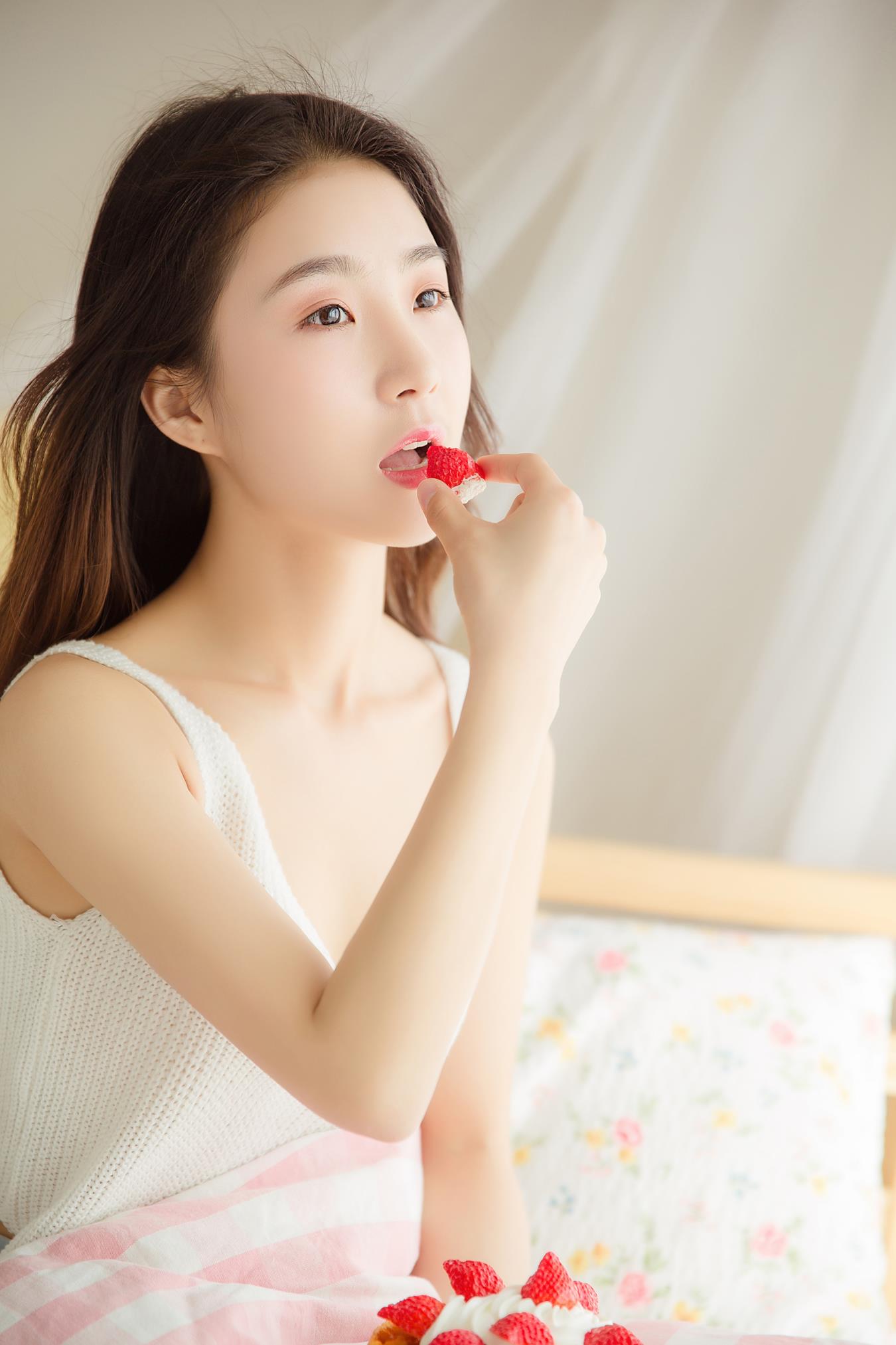 图片[37]-[YALAYI雅拉伊]2022.12.26 NO.994 如影相随[37+1P] – 速更版-美库