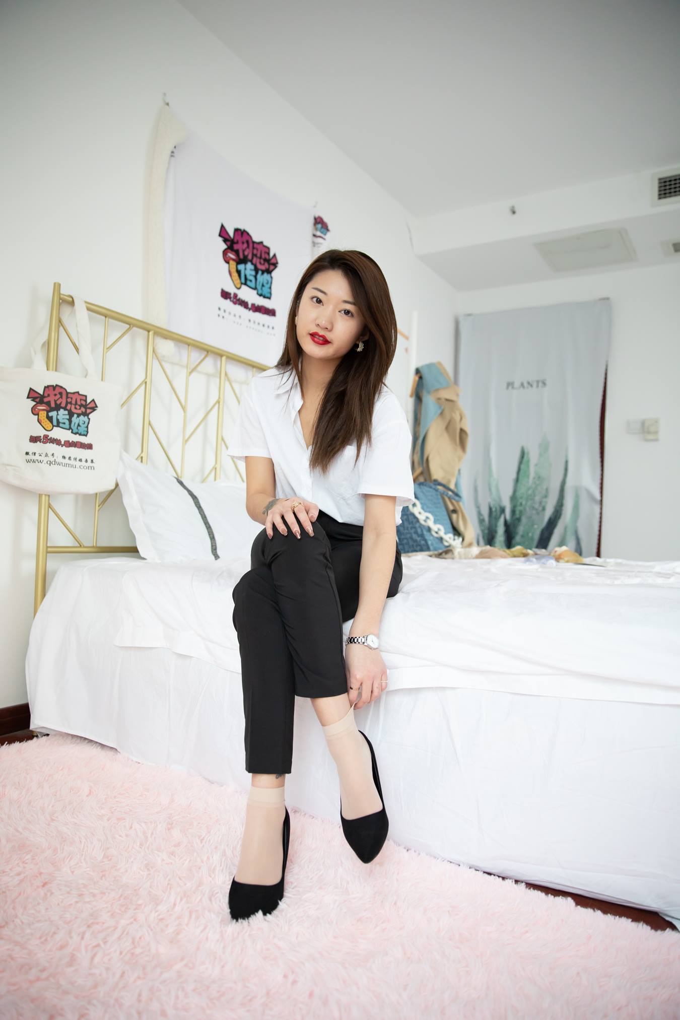 图片[26]-物恋传媒 NO.662 言言-雪语纷飞 (1) [84P] – 速更版-美库