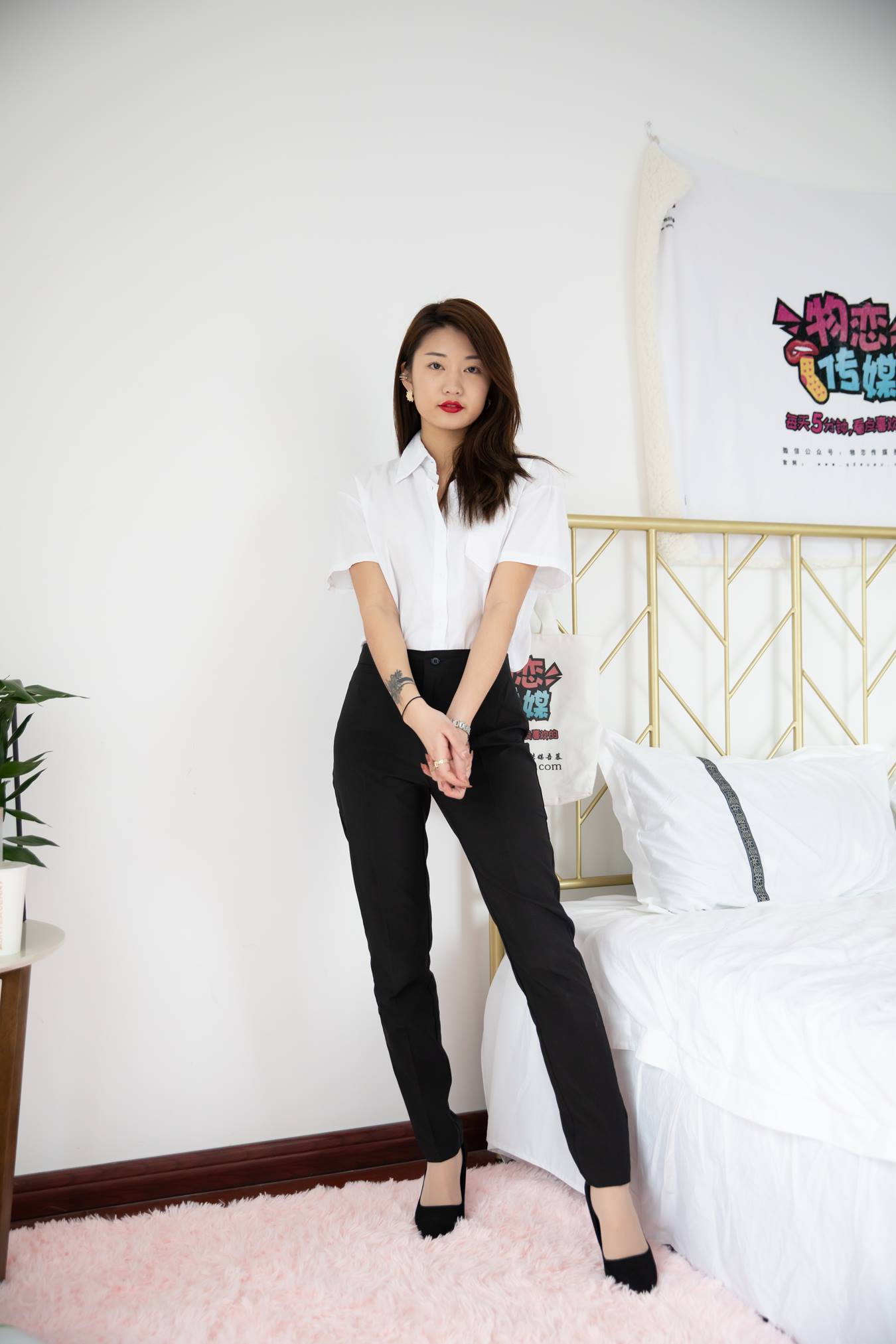 图片[40]-物恋传媒 NO.662 言言-雪语纷飞 (1) [84P] – 速更版-美库