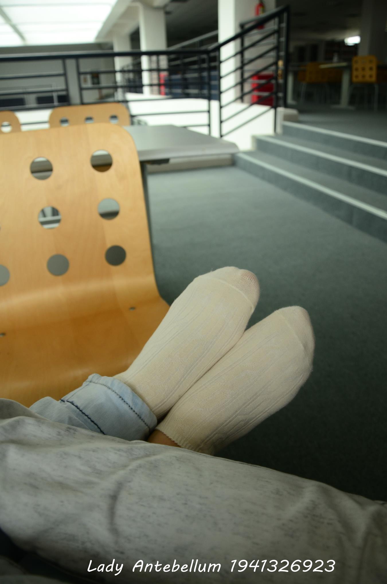 图片[23]-[战前女神] 美腿美足精品摄影套图 010 [87P] – 速更版-美库