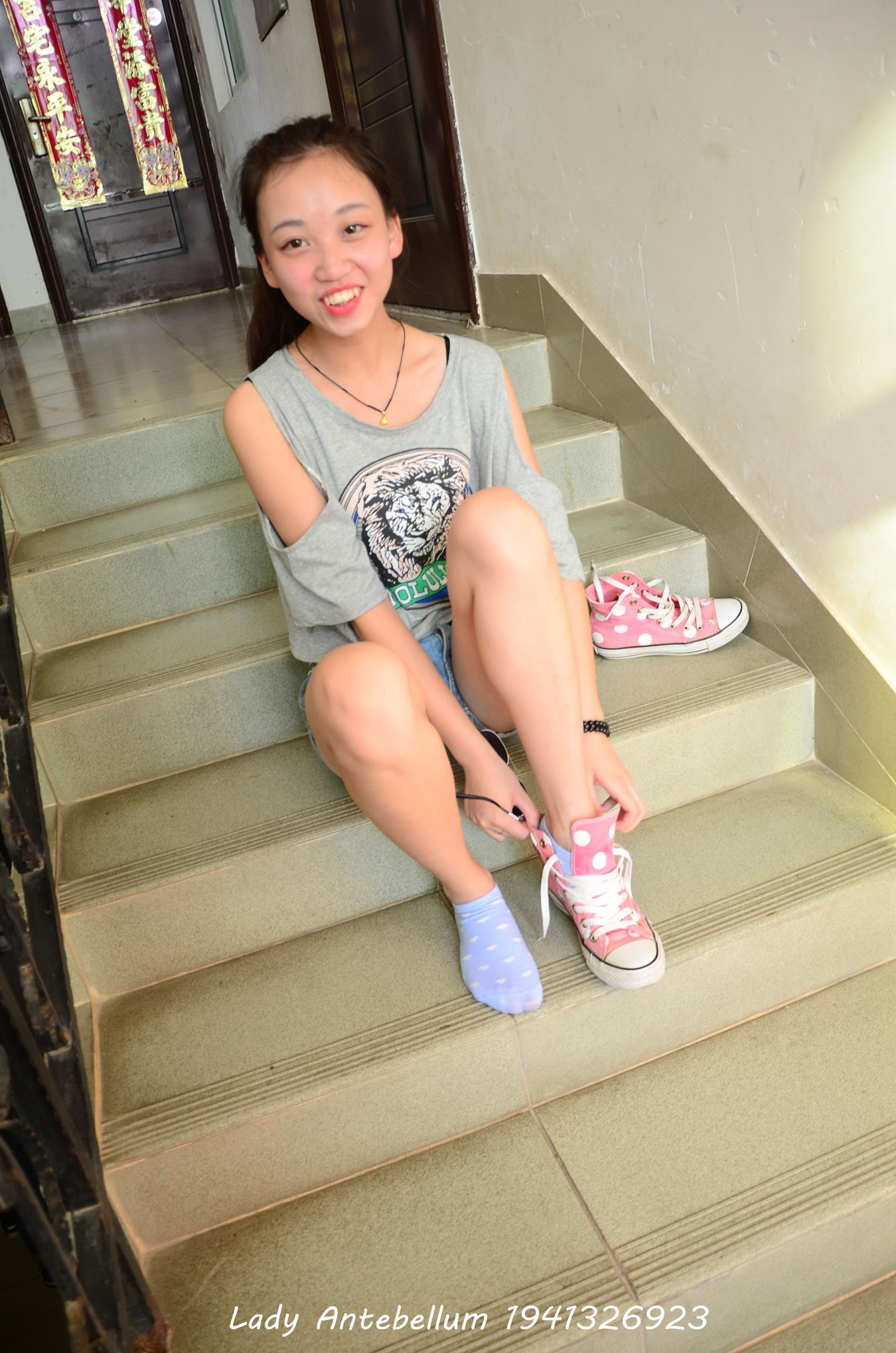 图片[21]-[战前女神] 美腿美足精品摄影套图 012 [55P] – 速更版-美库