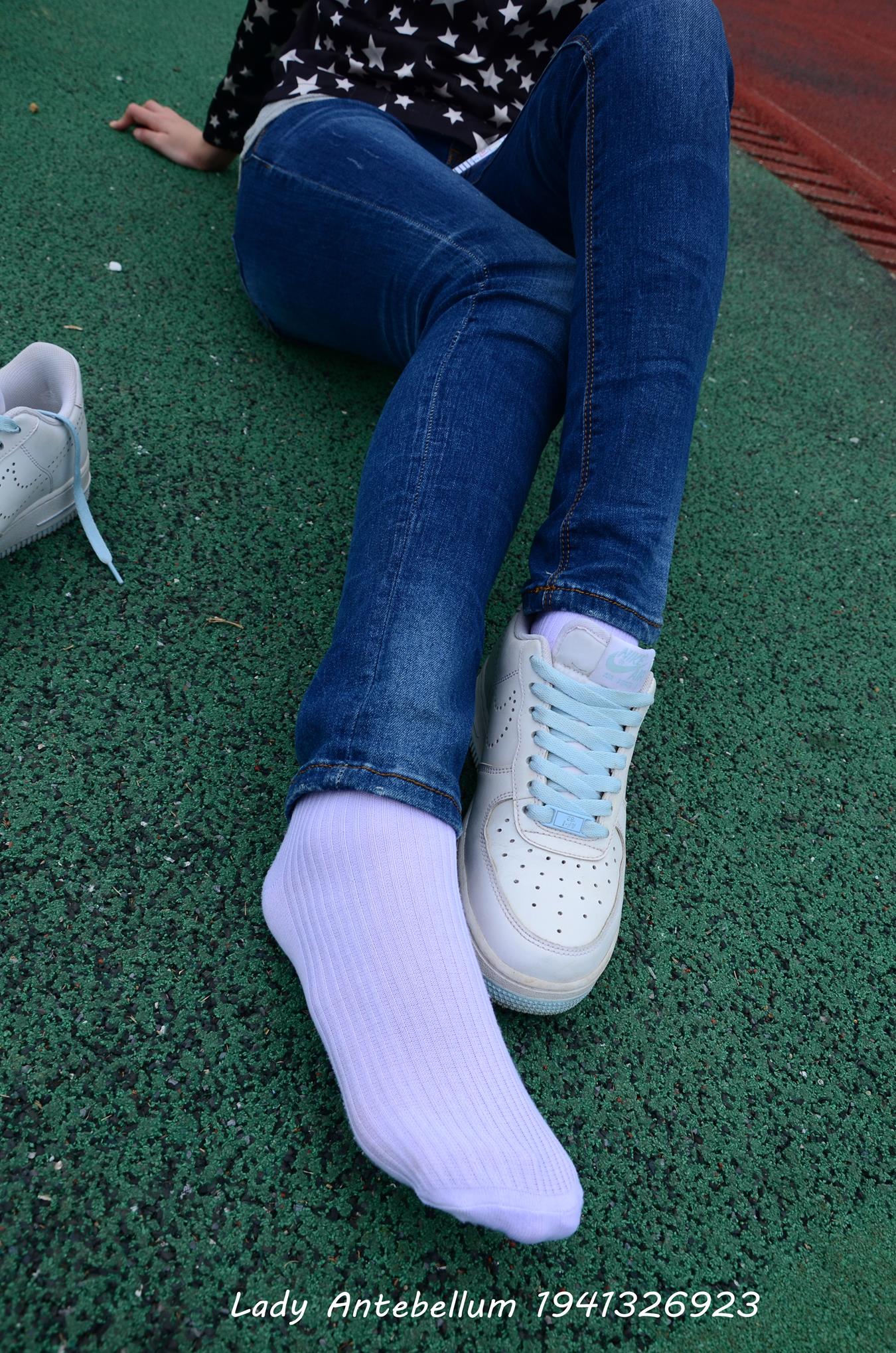 图片[43]-[战前女神] 美腿美足精品摄影套图 011 [113P] – 速更版-美库