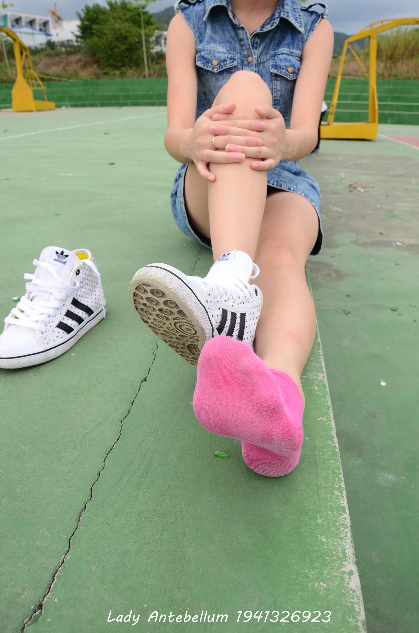 图片[48]-[战前女神] 美腿美足精品摄影套图 012 [55P] – 速更版-美库