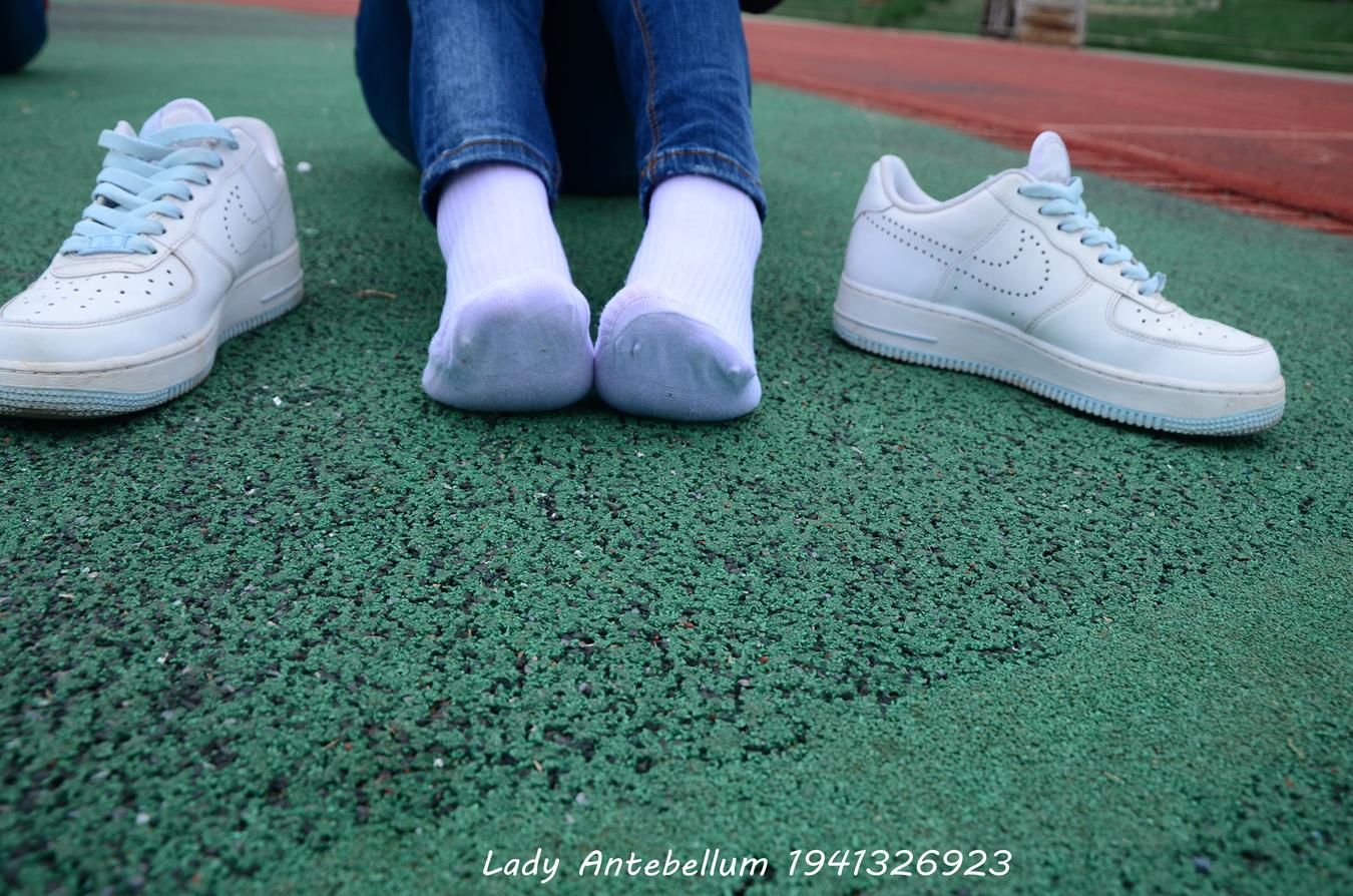 图片[69]-[战前女神] 美腿美足精品摄影套图 011 [113P] – 速更版-美库