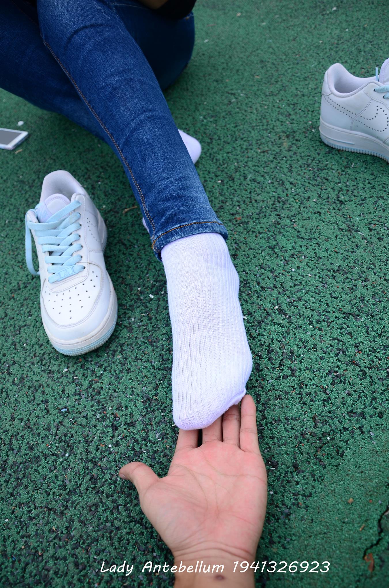 图片[101]-[战前女神] 美腿美足精品摄影套图 011 [113P] – 速更版-美库