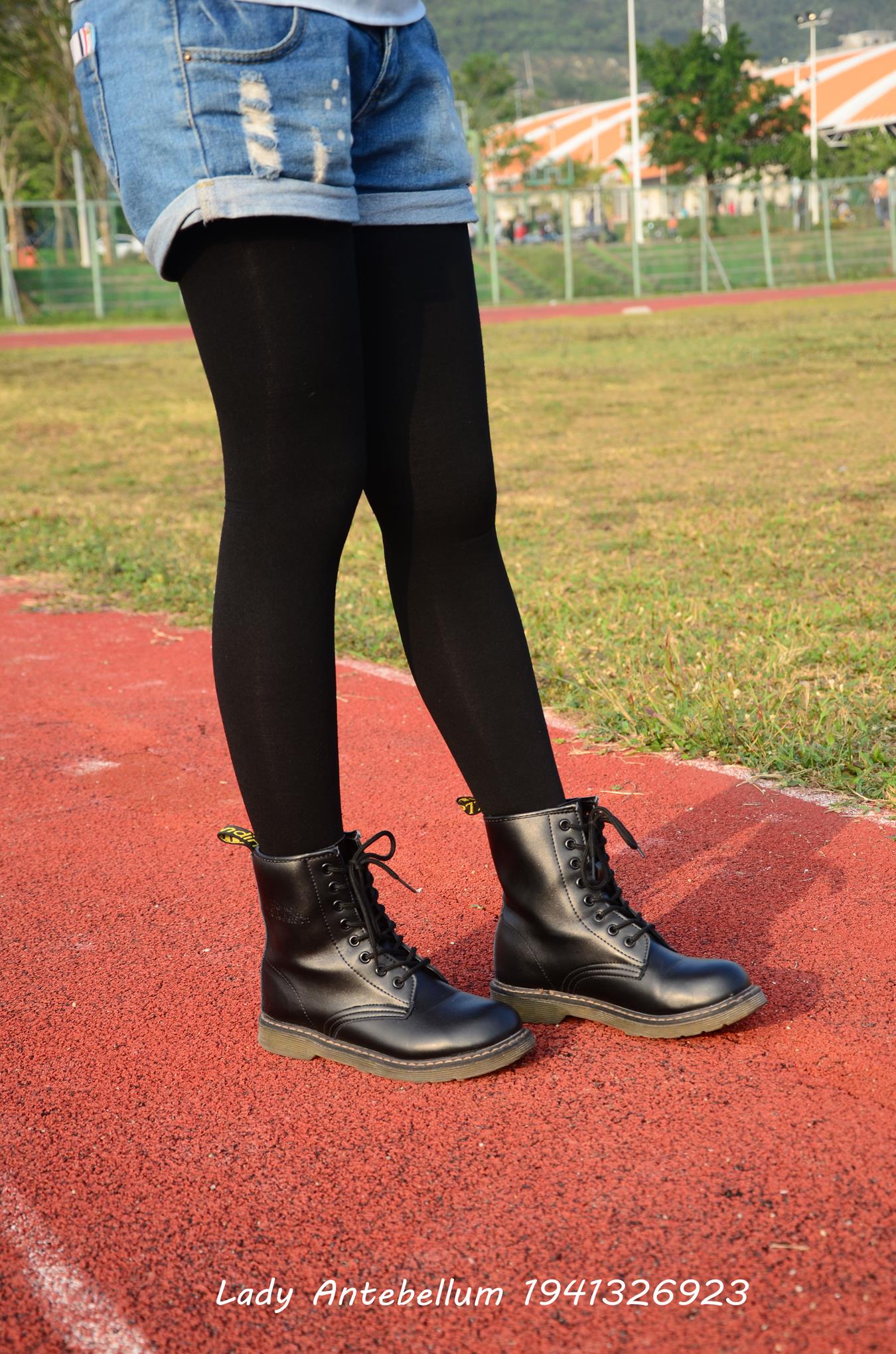 图片[10]-[战前女神] 美腿美足精品摄影套图 015 （1)  [64P] – 速更版-美库