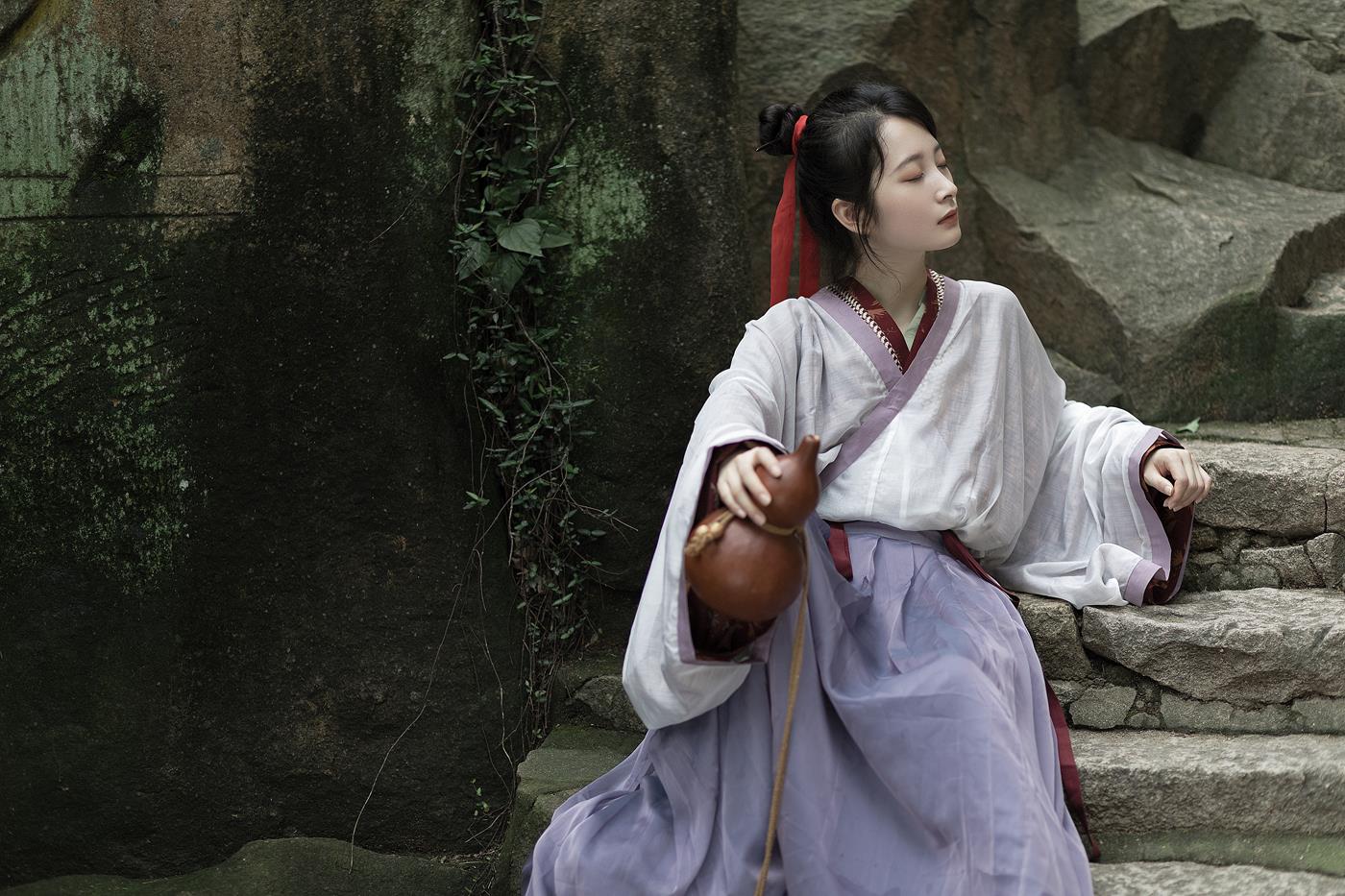 图片[16]-[YITUYU艺图语] 2022.01.27 叶底藏花一度 梦里踏雪几回 五月 [23P] – 速更版-美库