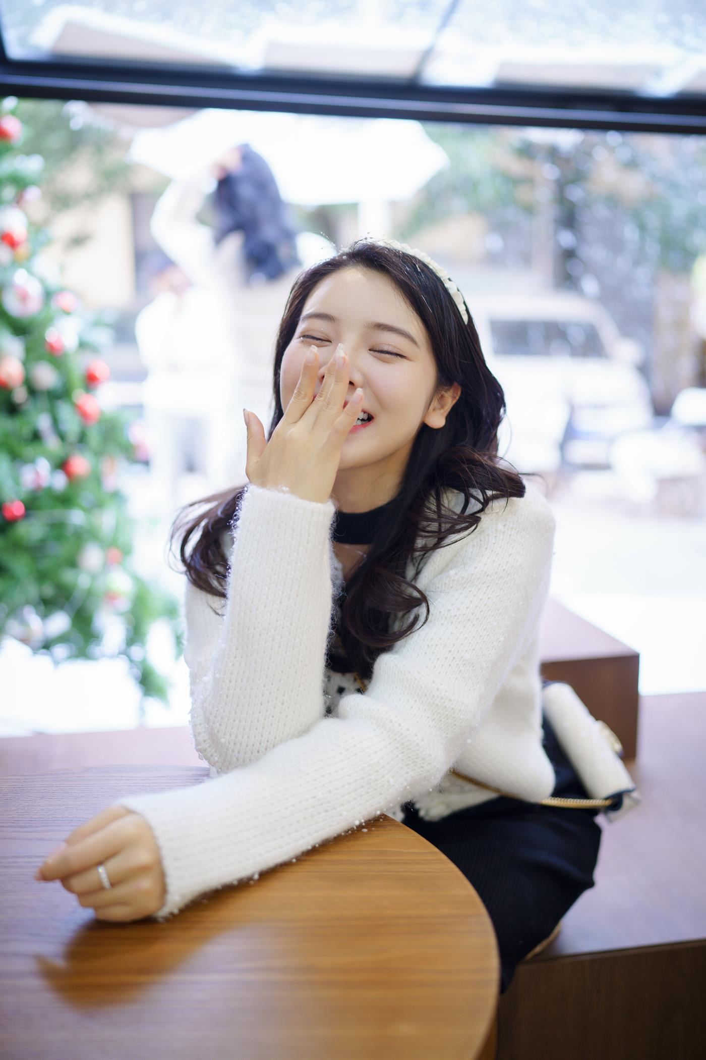 图片[15]-[YITUYU艺图语] 2022.01.29 叮叮当，圣诞美景主题人像摄影 喵喵喵是锦儿呀 [61P] – 速更版-美库