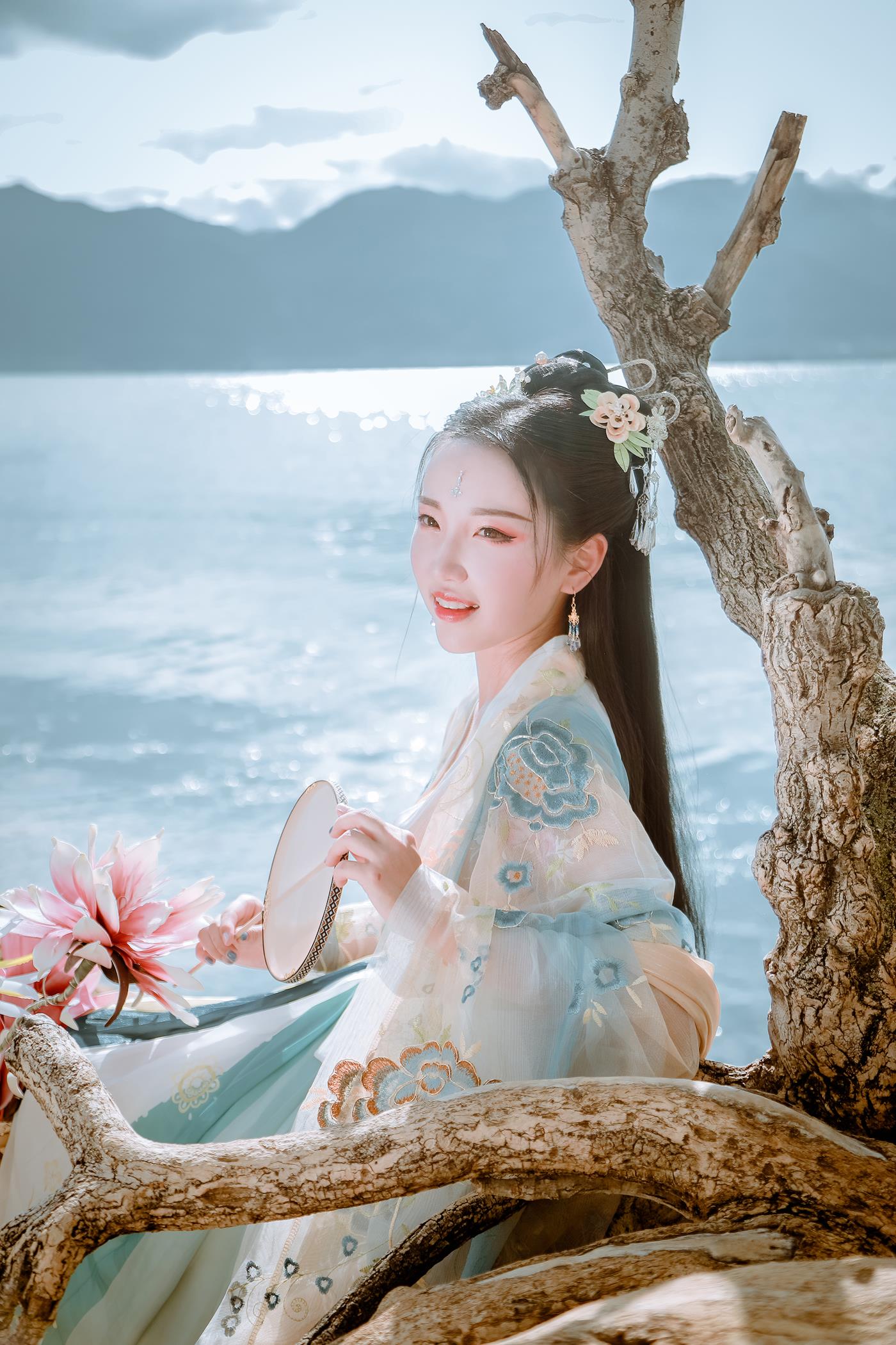 图片[15]-[YITUYU艺图语] 2022.01.29 清水出芙蓉 Julie [23P] – 速更版-美库