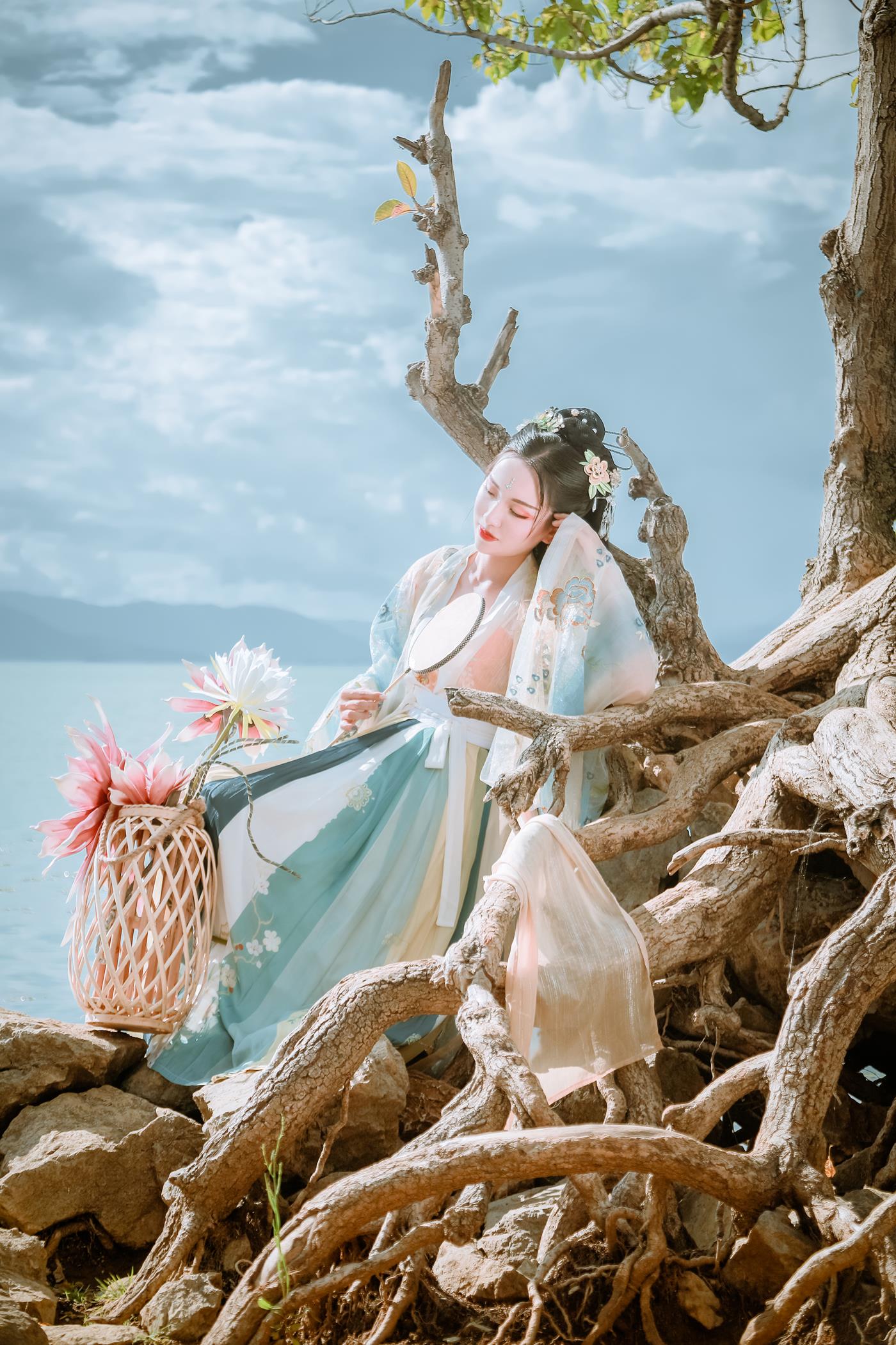 图片[23]-[YITUYU艺图语] 2022.01.29 清水出芙蓉 Julie [23P] – 速更版-美库