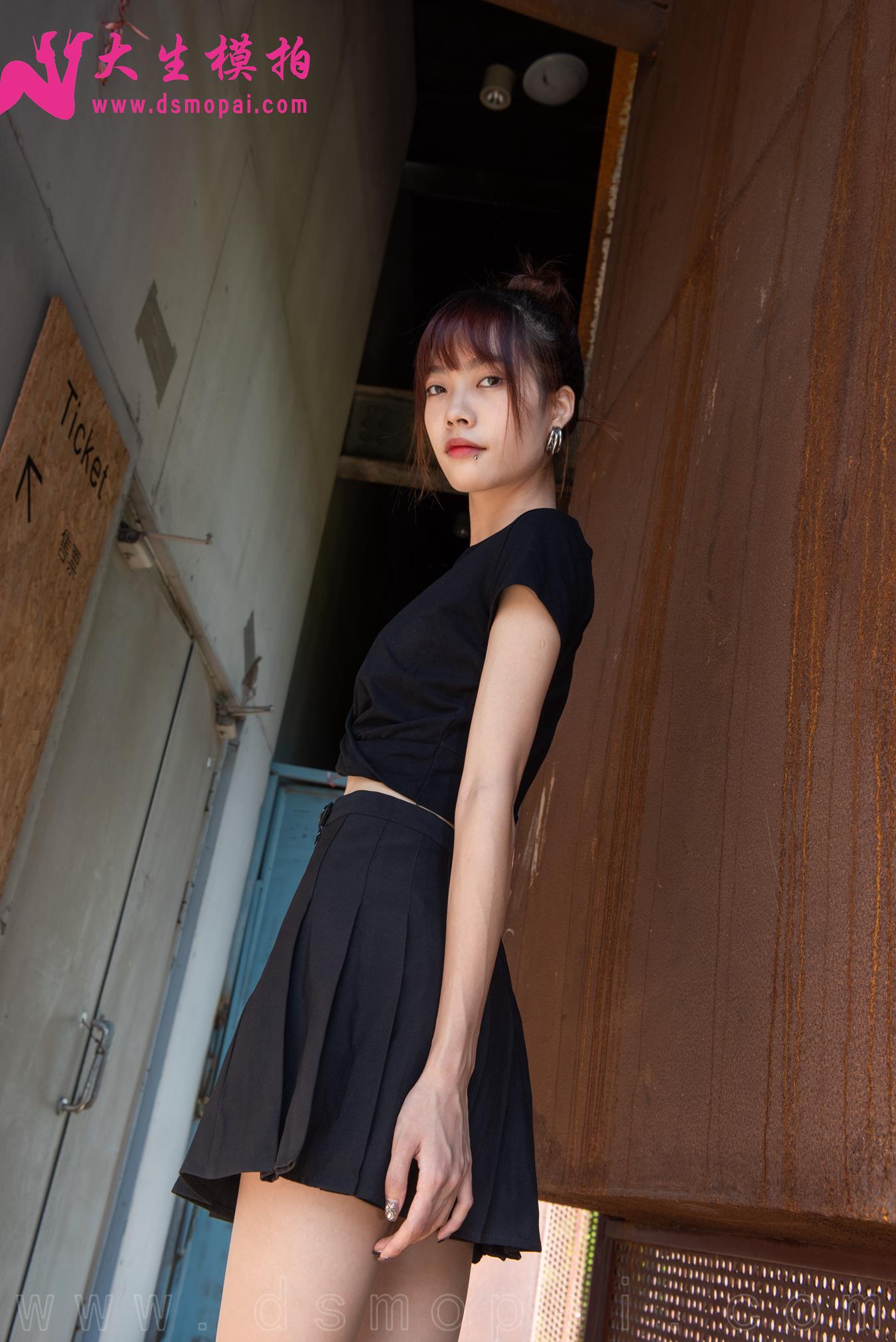 图片[36]-大生模拍 NO.287 花花 漫画腿[70P] – 速更版-美库