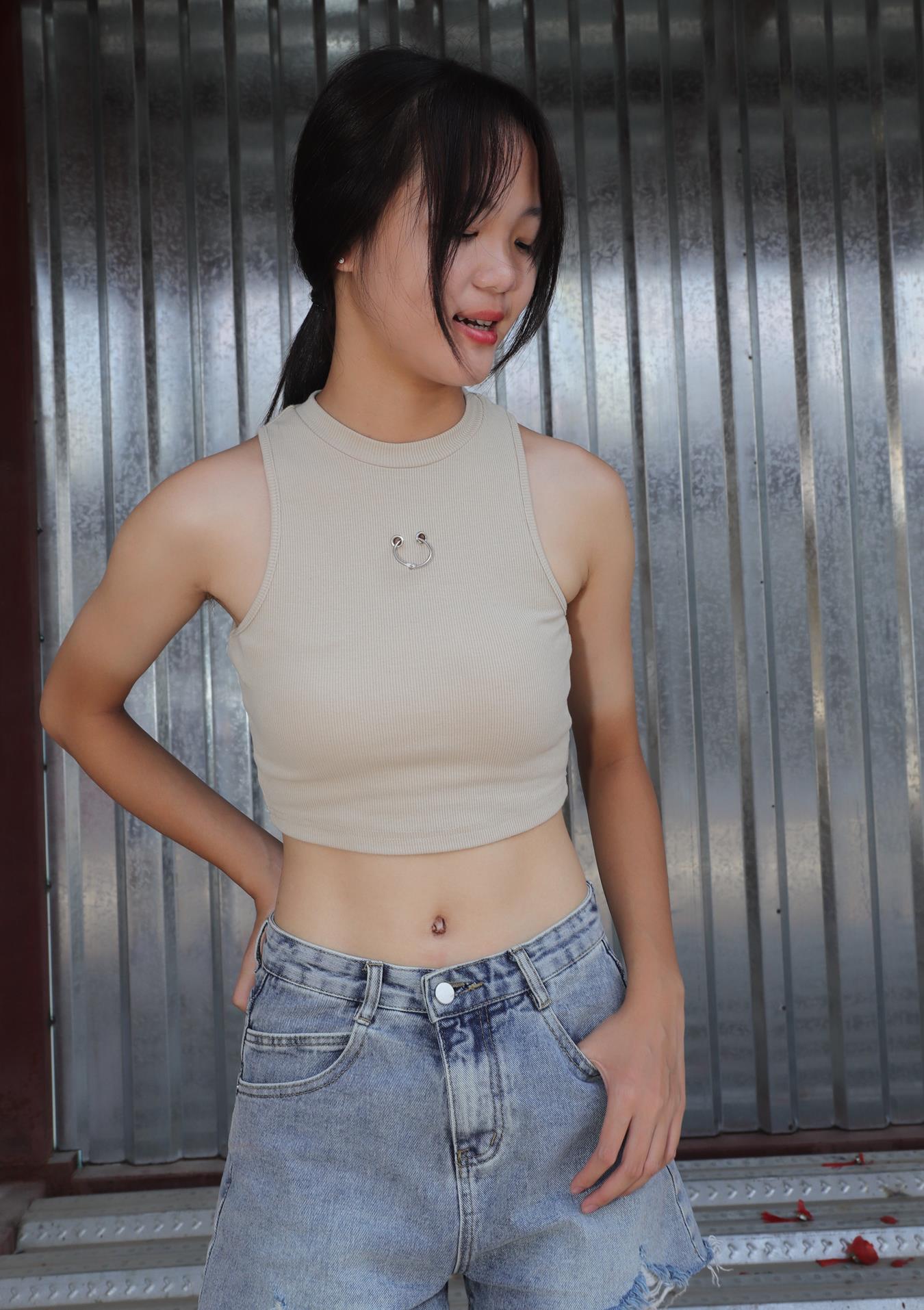 图片[15]-Pary摄影 NO.021 极品美女校花思思全程赤脚拍照后亮出脏脚底 (2）[66P] – 速更版-美库