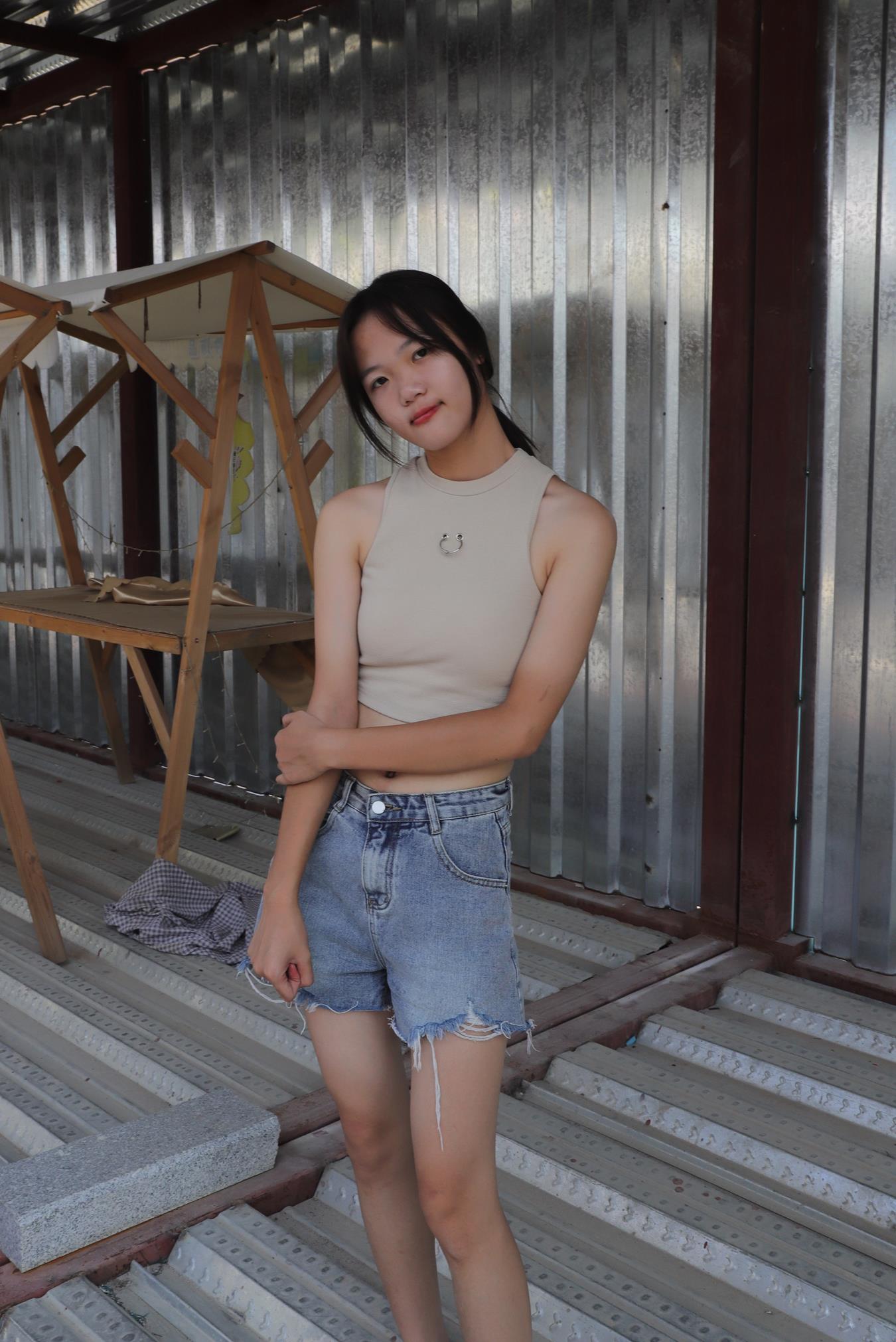 图片[16]-Pary摄影 NO.021 极品美女校花思思全程赤脚拍照后亮出脏脚底 (2）[66P] – 速更版-美库