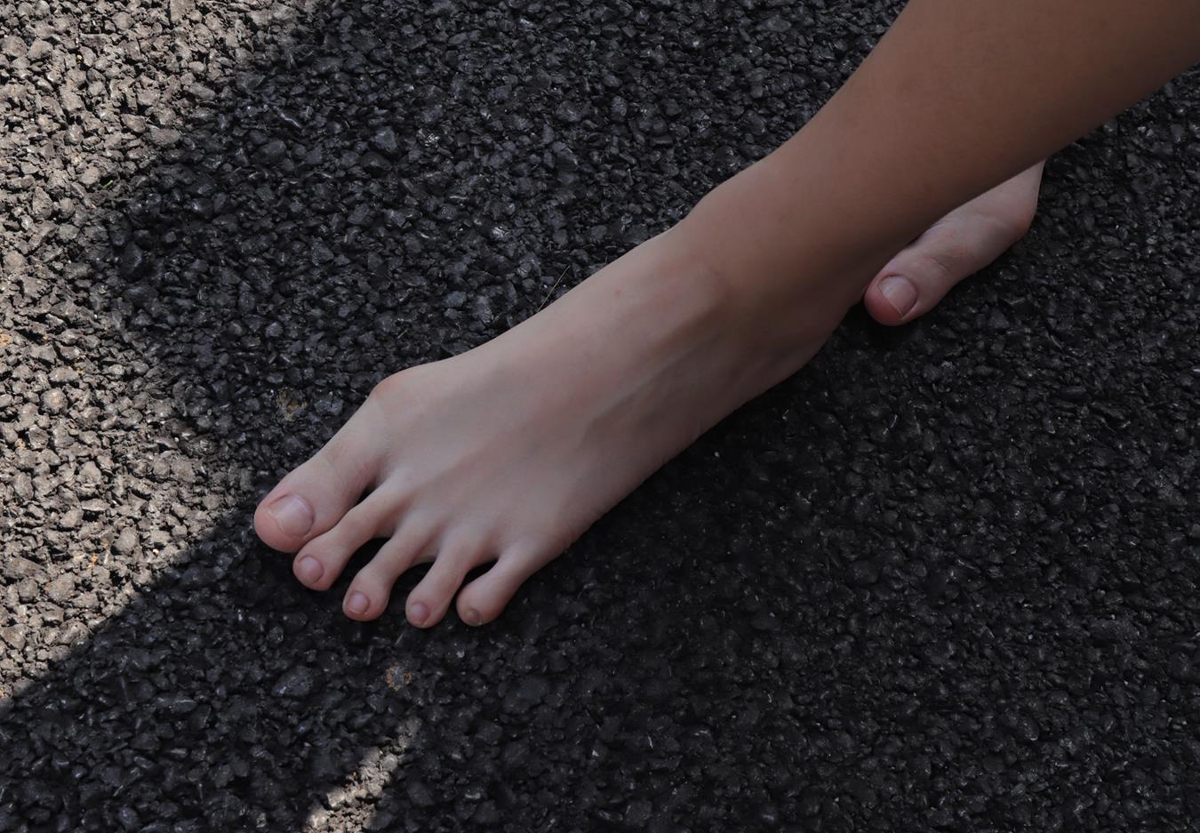 图片[67]-Pary摄影 NO.021 极品美女校花思思全程赤脚拍照后亮出脏脚底 (2）[66P] – 速更版-美库