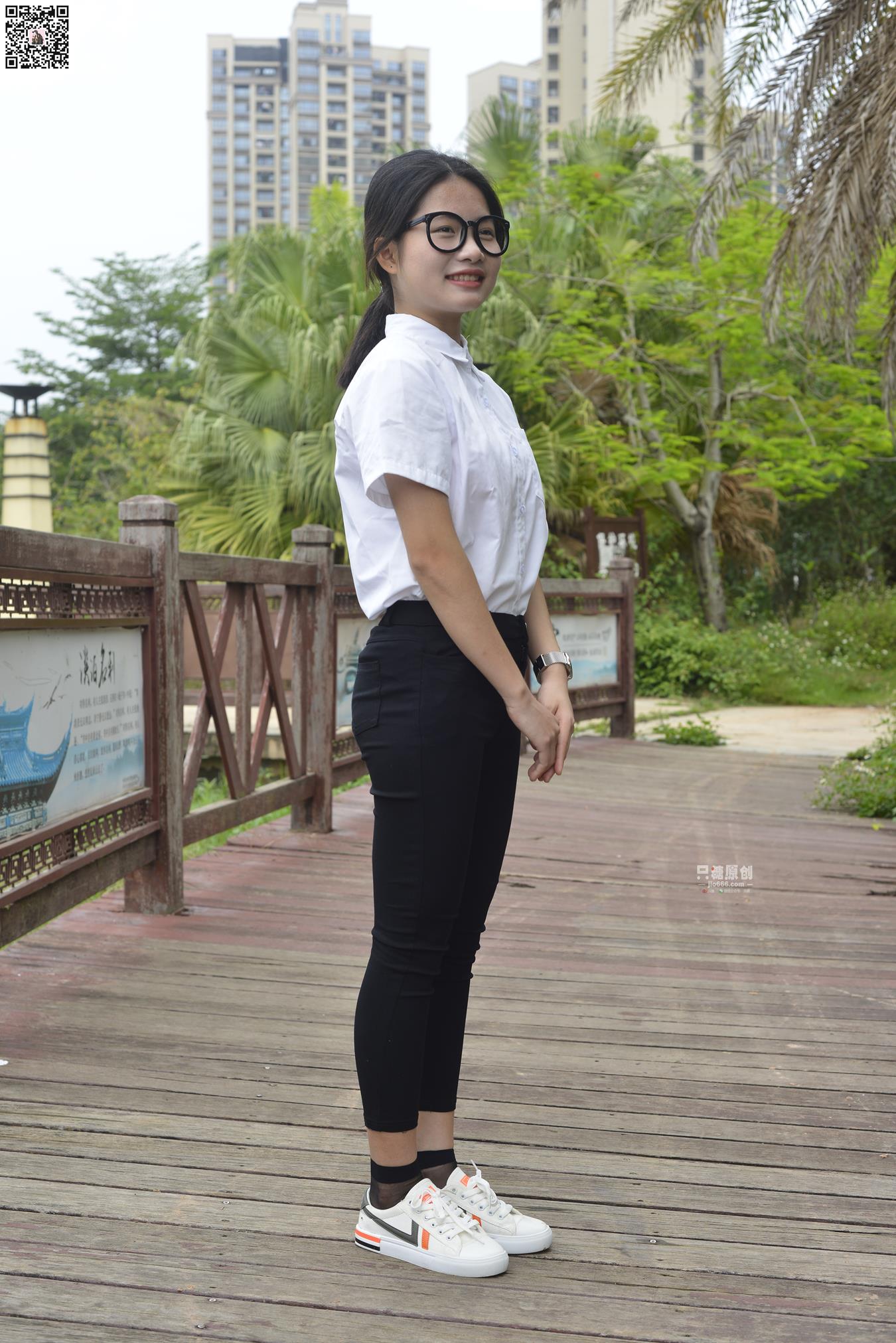 图片[98]-[只糖原创]NO.635 周子琪 春去极晚，夏来极迟[100P] – 速更版-美库