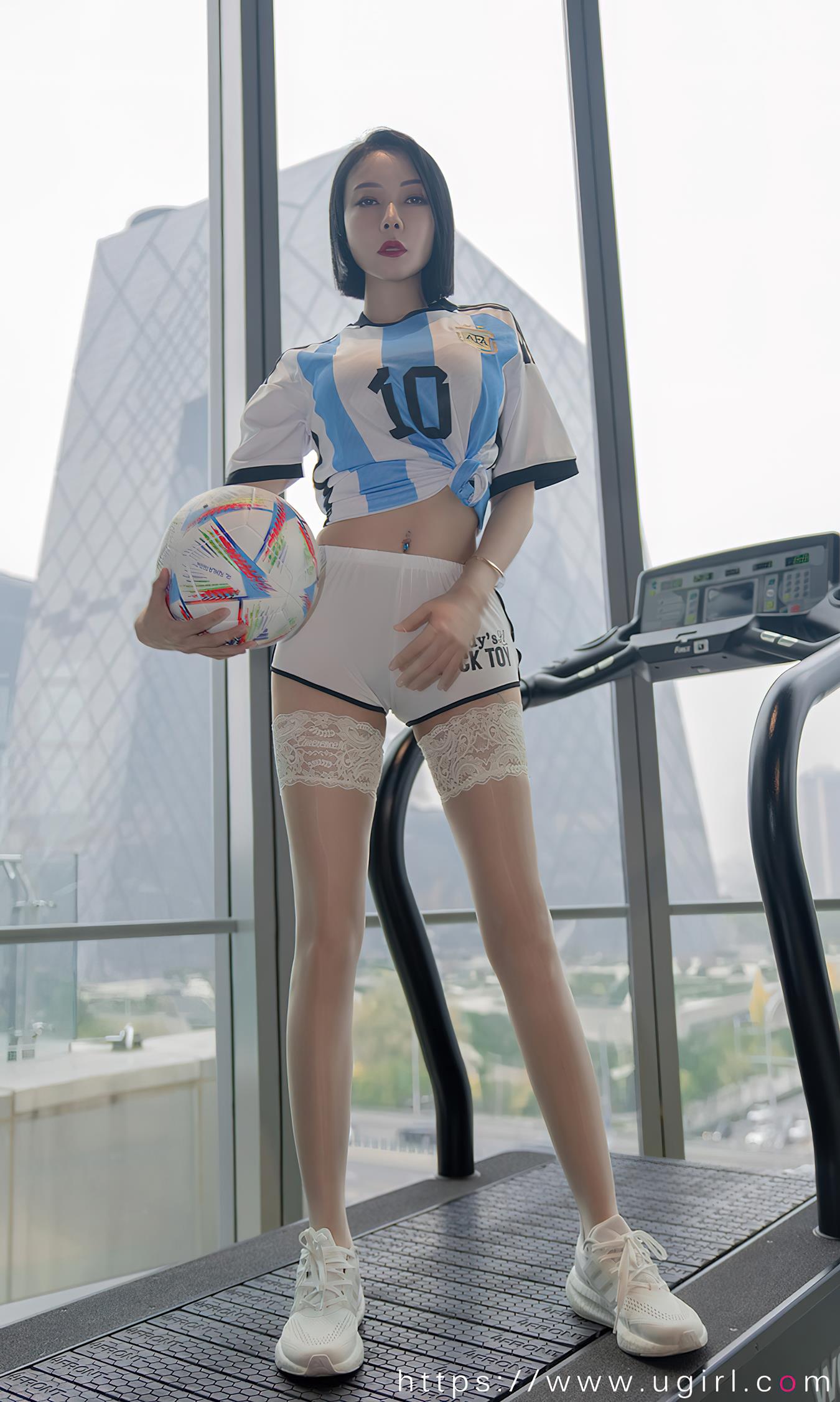 图片[31]-[爱尤物]2022 NO.2466 果儿Victoria 共度世界杯[31P] – 速更版-美库