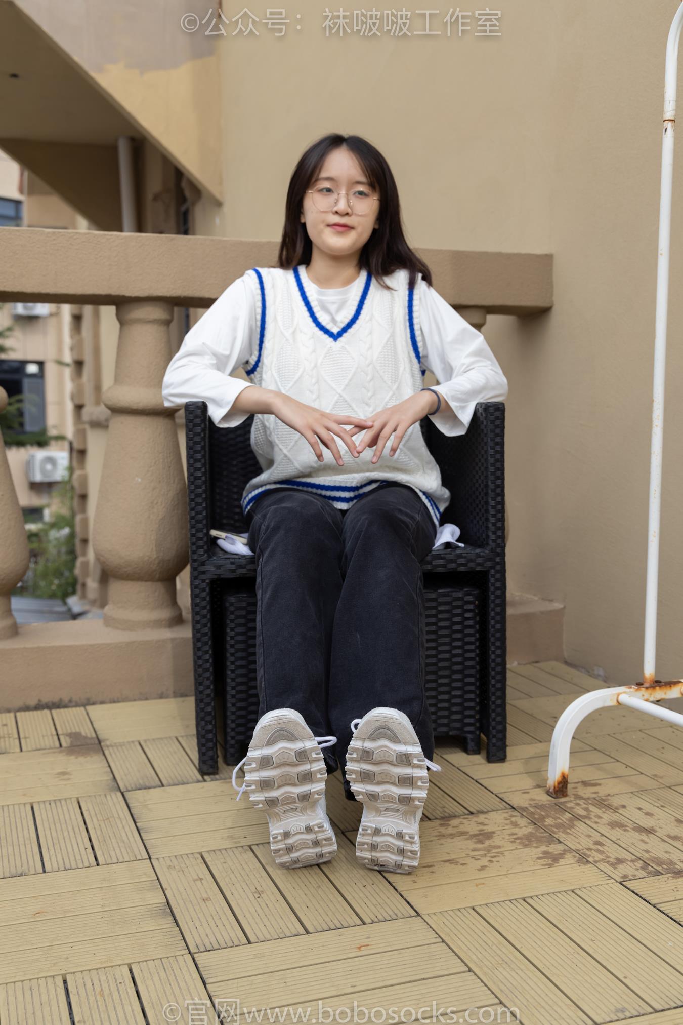 图片[11]-[BoBoSocks袜啵啵]积分限定作品 NO.007 熊熊-运动鞋、白棉袜、裸足[134P] – 速更版-美库