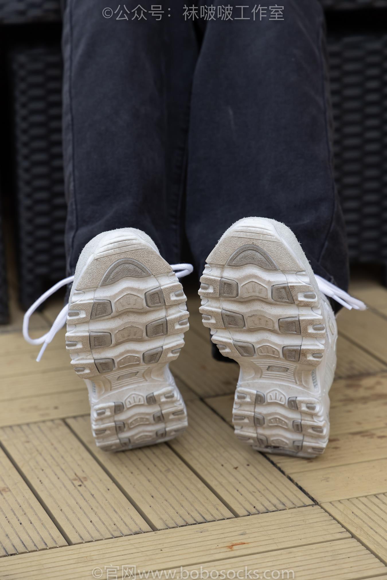 图片[13]-[BoBoSocks袜啵啵]积分限定作品 NO.007 熊熊-运动鞋、白棉袜、裸足[134P] – 速更版-美库