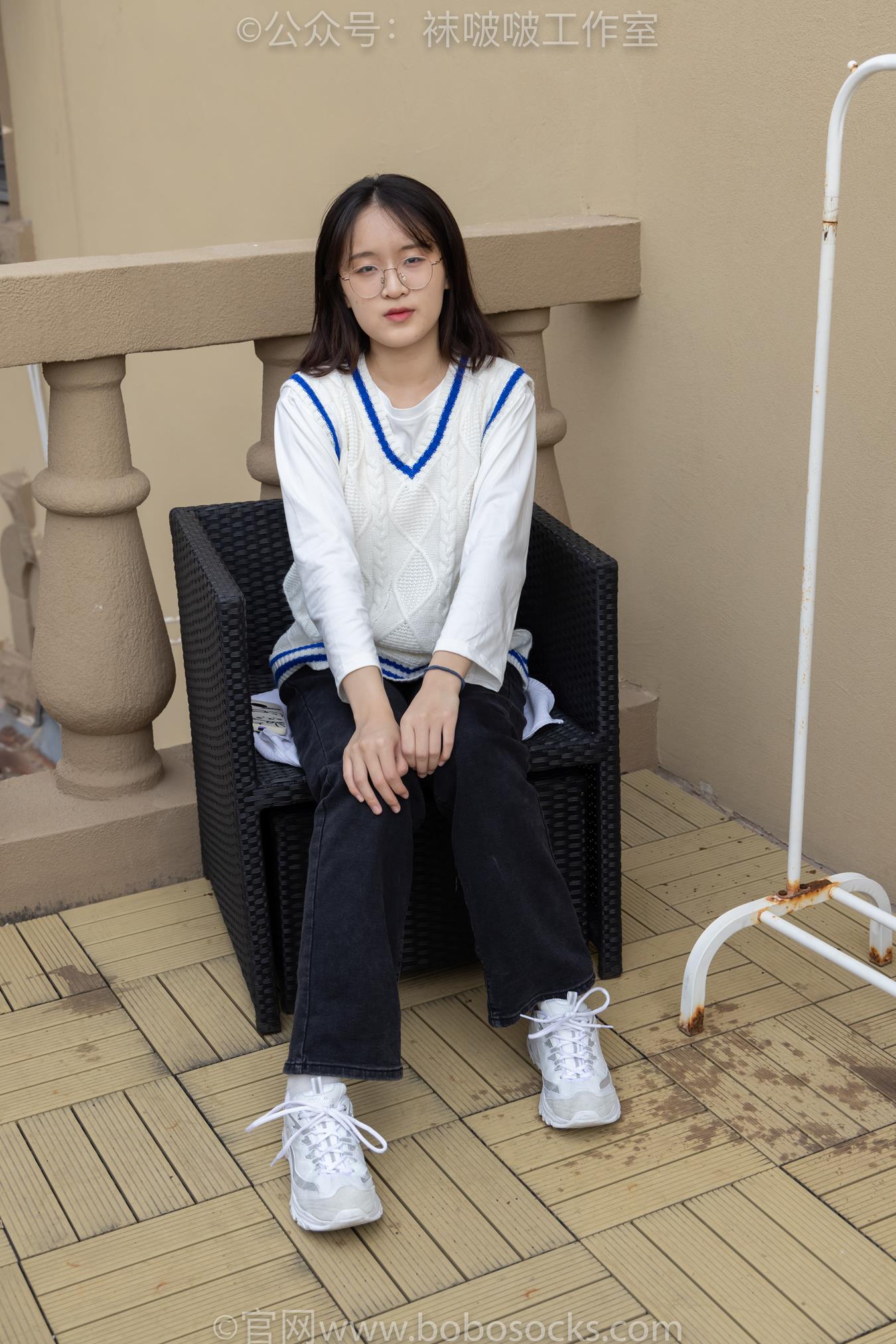 图片[17]-[BoBoSocks袜啵啵]积分限定作品 NO.007 熊熊-运动鞋、白棉袜、裸足[134P] – 速更版-美库