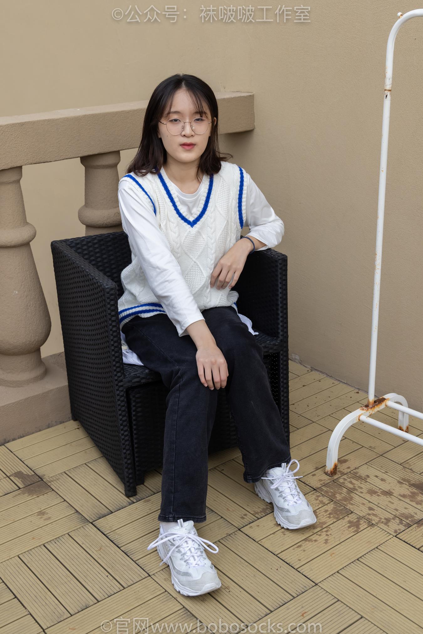 图片[19]-[BoBoSocks袜啵啵]积分限定作品 NO.007 熊熊-运动鞋、白棉袜、裸足[134P] – 速更版-美库